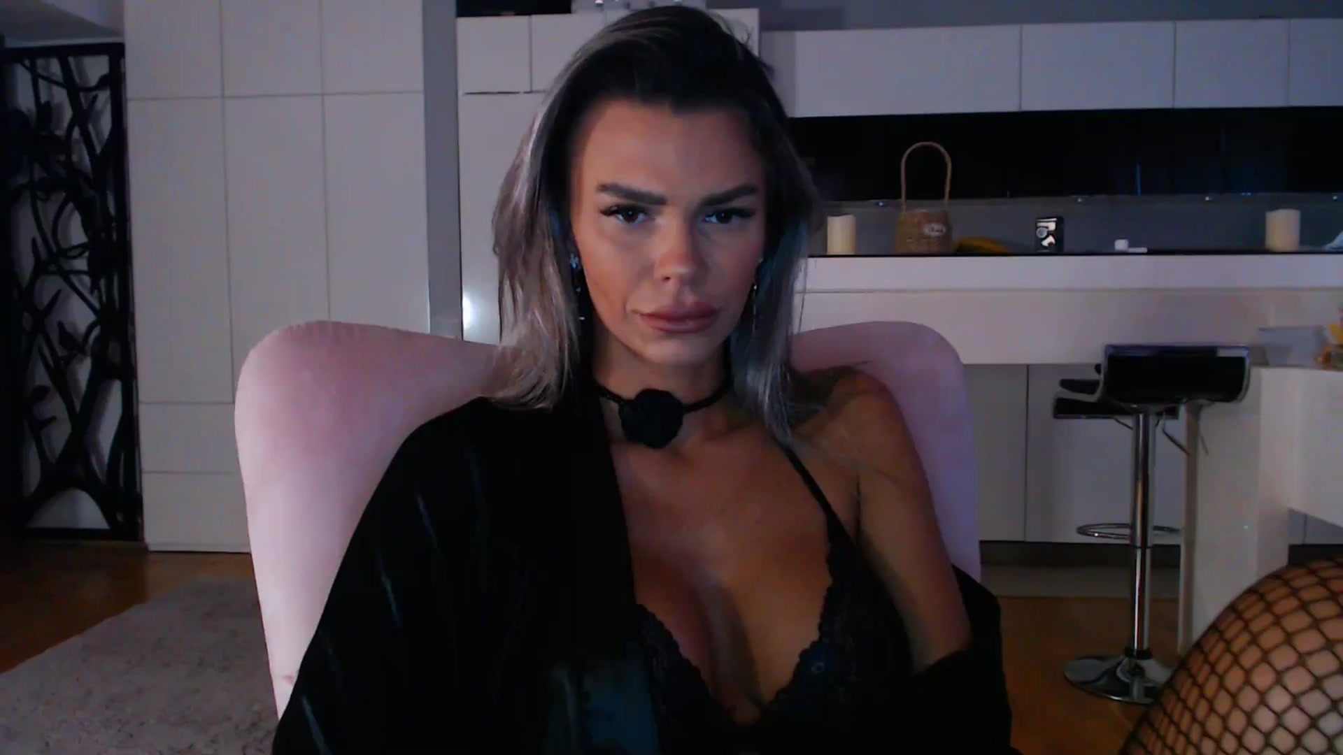 Gallery image thumbnail from D_y_y's myfreecams stream on, 06/02/2025, 05:05 image 1 of 20