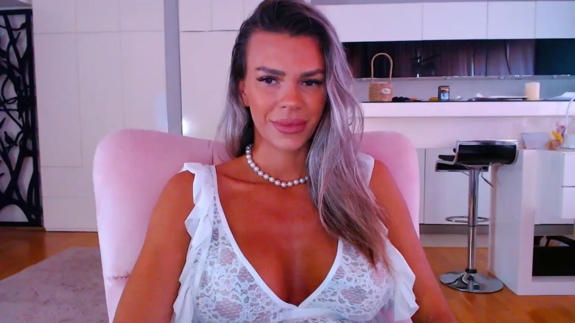 Gallery image thumbnail from D_y_y's myfreecams stream on, 06/05/2025, 04:39 image 8 of 20