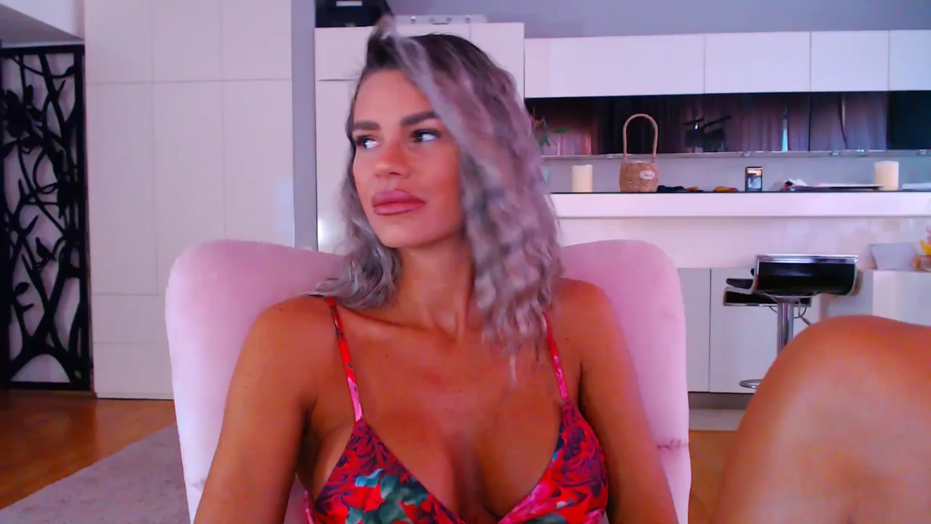 Gallery image thumbnail from D_y_y's myfreecams stream on, 06/08/2025, 04:41 image 3 of 20