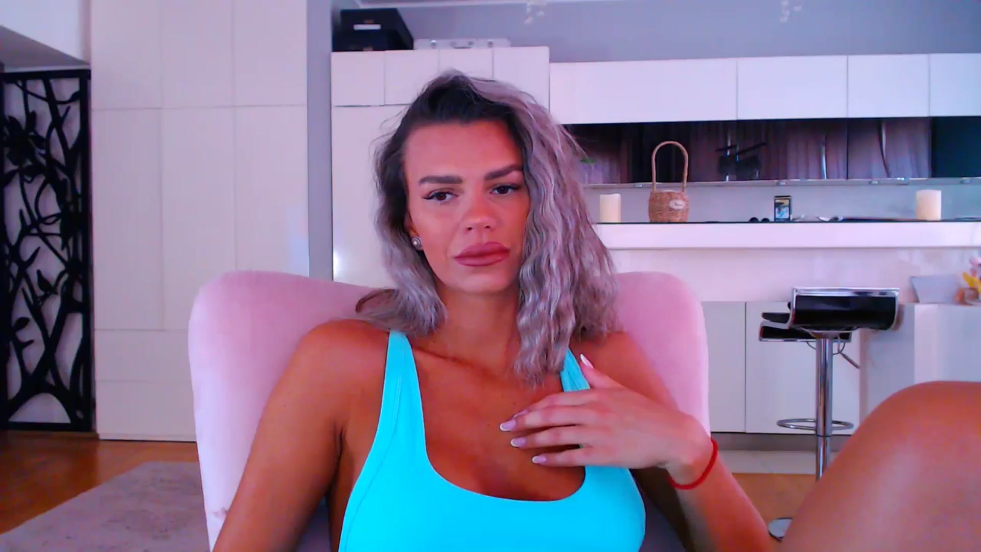 Gallery image thumbnail from D_y_y's myfreecams stream on, 06/09/2025, 04:34 image 7 of 20