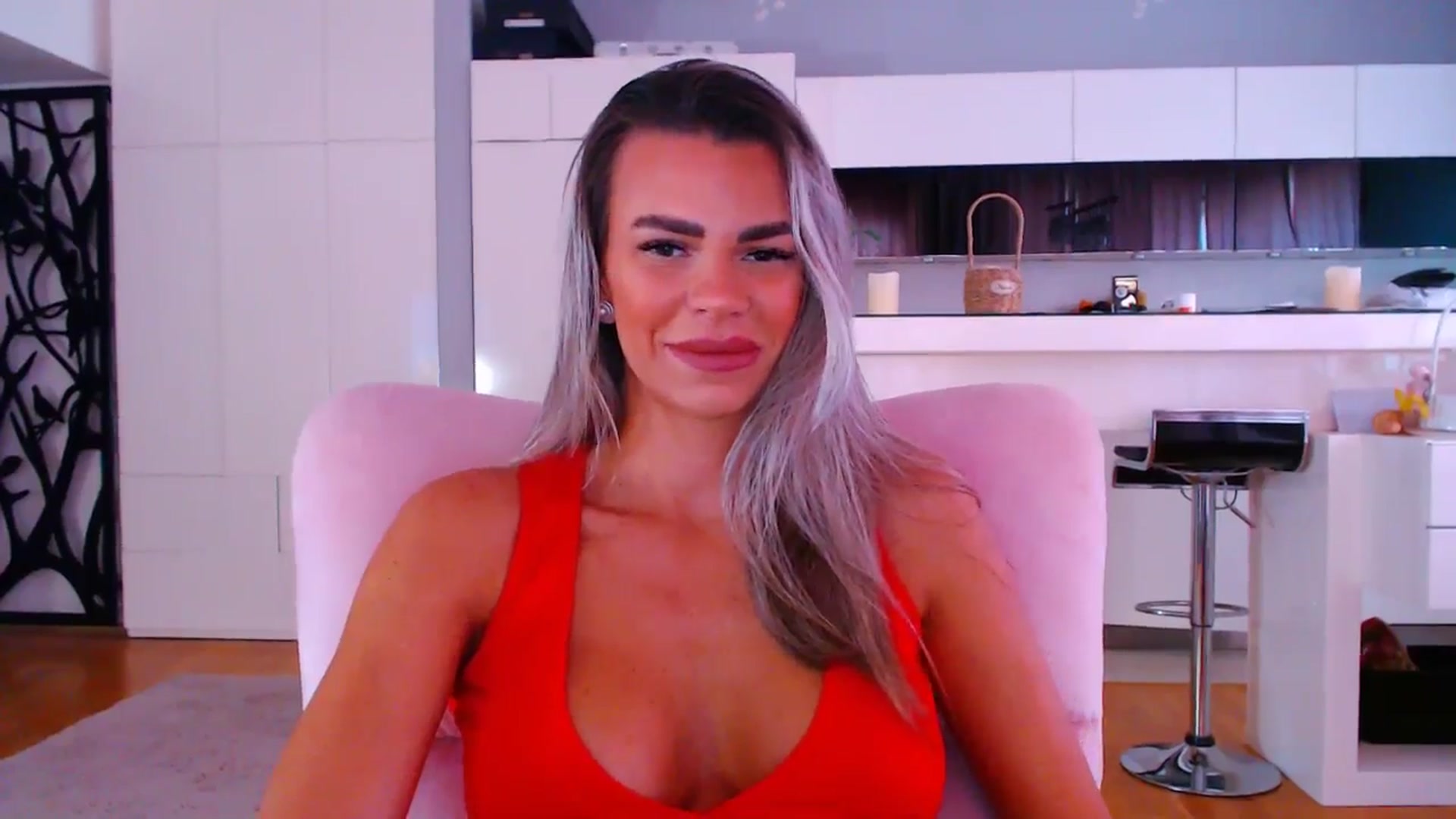Gallery image thumbnail from D_y_y's myfreecams stream on, 06/21/2025, 04:50 image 4 of 20