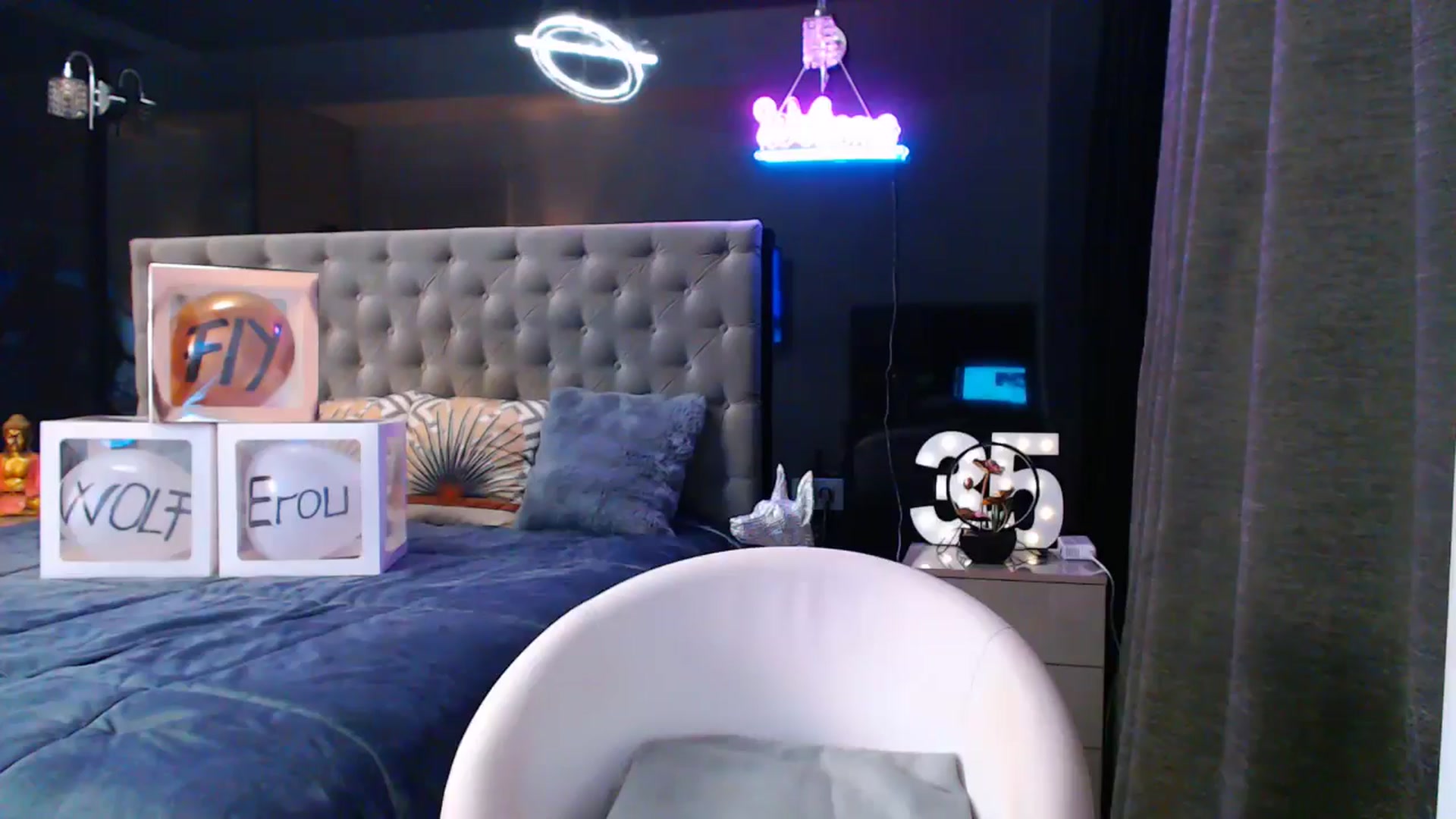 Gallery image thumbnail from D_y_y's myfreecams stream on, 07/03/2025, 05:37 image 3 of 20