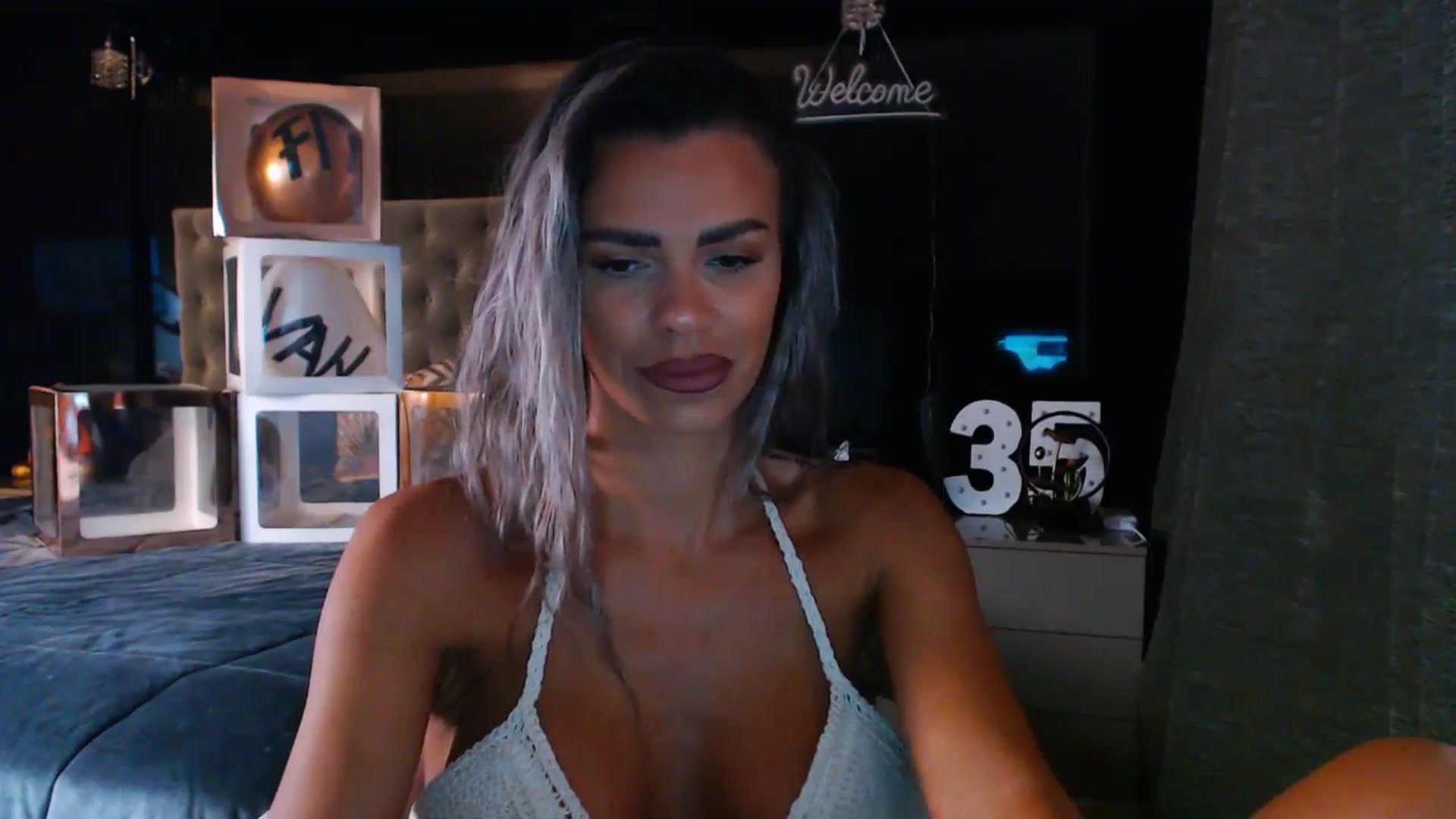Gallery image thumbnail from D_y_y's myfreecams stream on, 07/13/2025, 04:38 image 20 of 20
