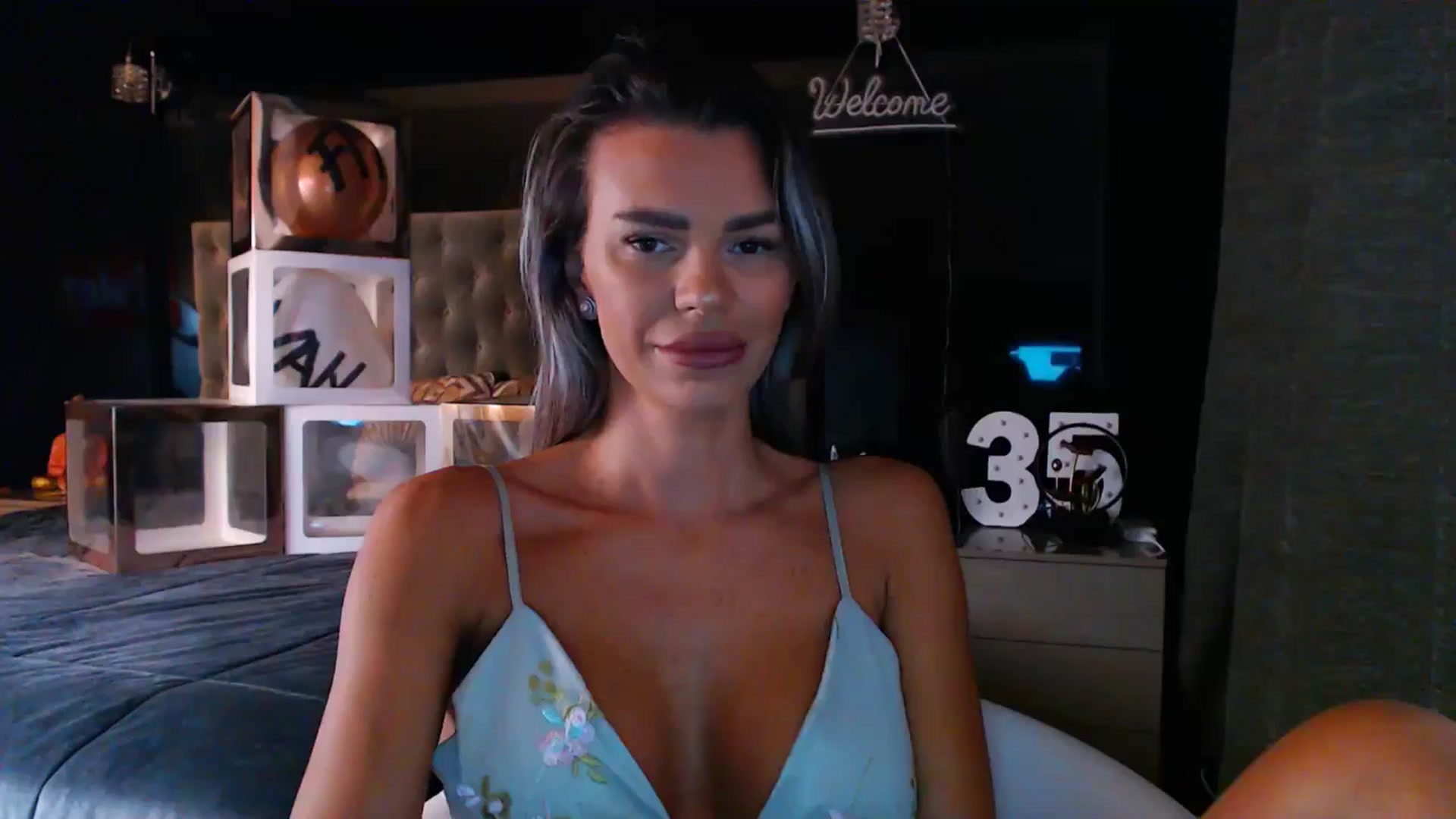 Gallery image thumbnail from D_y_y's myfreecams stream on, 07/17/2025, 05:11 image 11 of 20