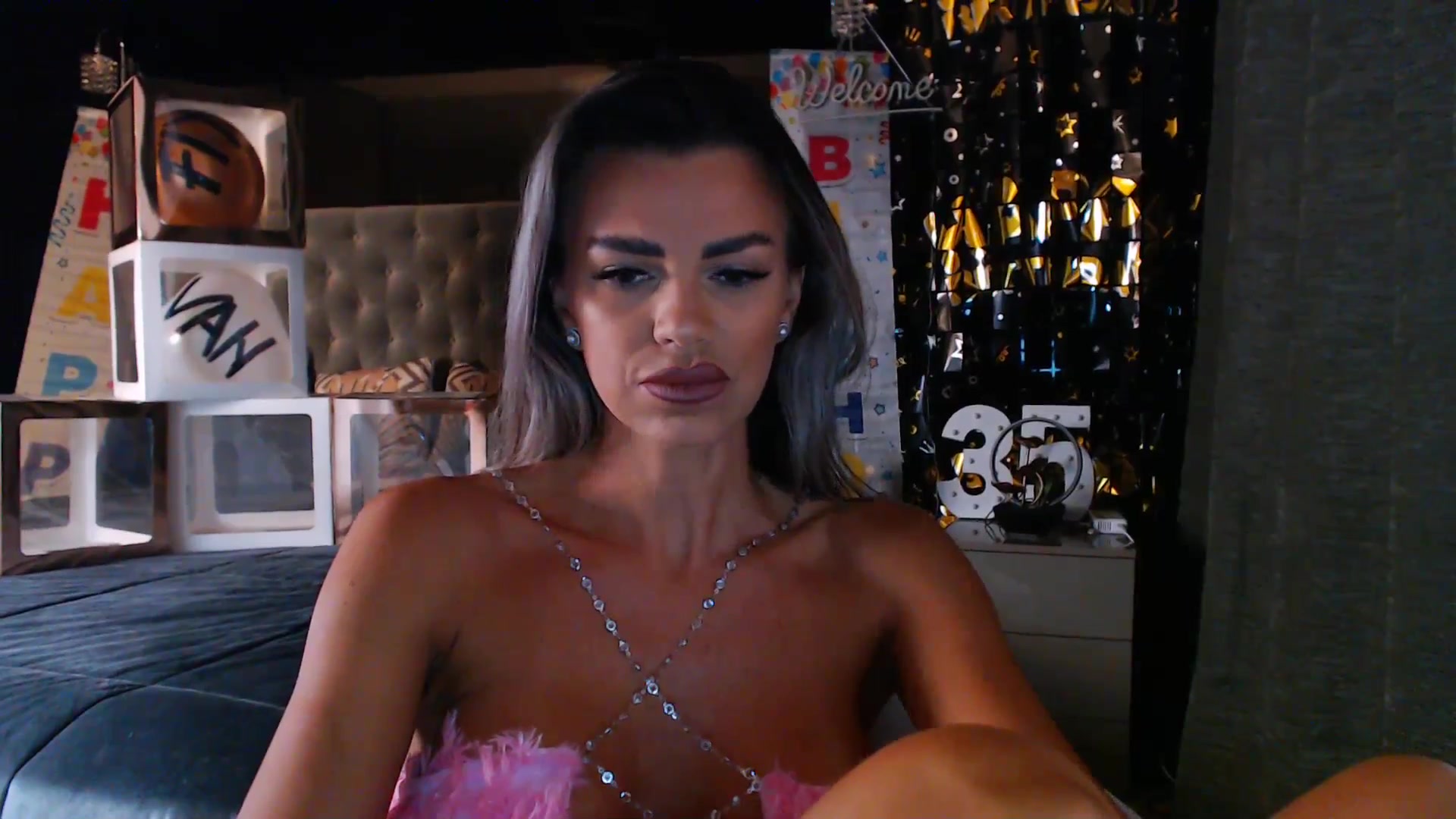 Gallery image thumbnail from D_y_y's myfreecams stream on, 07/21/2025, 05:27 image 7 of 20