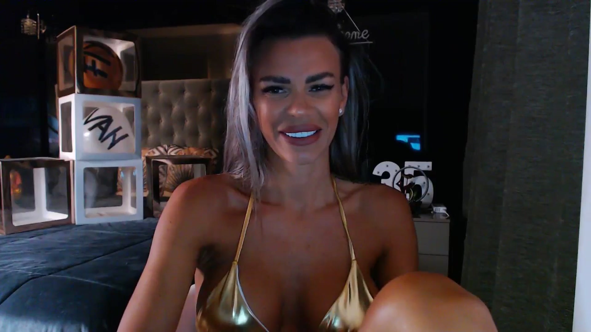 Gallery image thumbnail from D_y_y's myfreecams stream on, 07/22/2025, 04:45 image 7 of 20