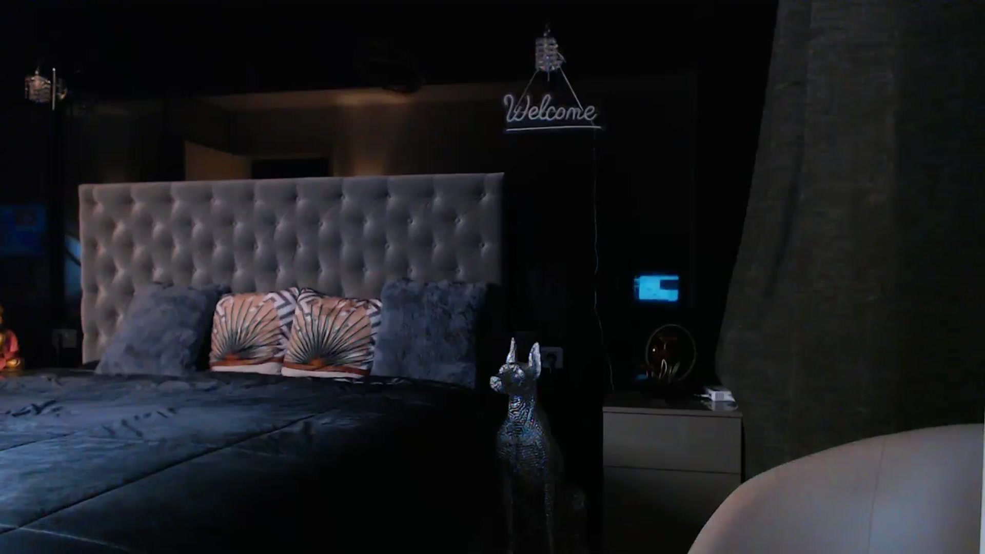 Gallery image thumbnail from D_y_y's myfreecams stream on, 08/04/2025, 04:54 image 5 of 20