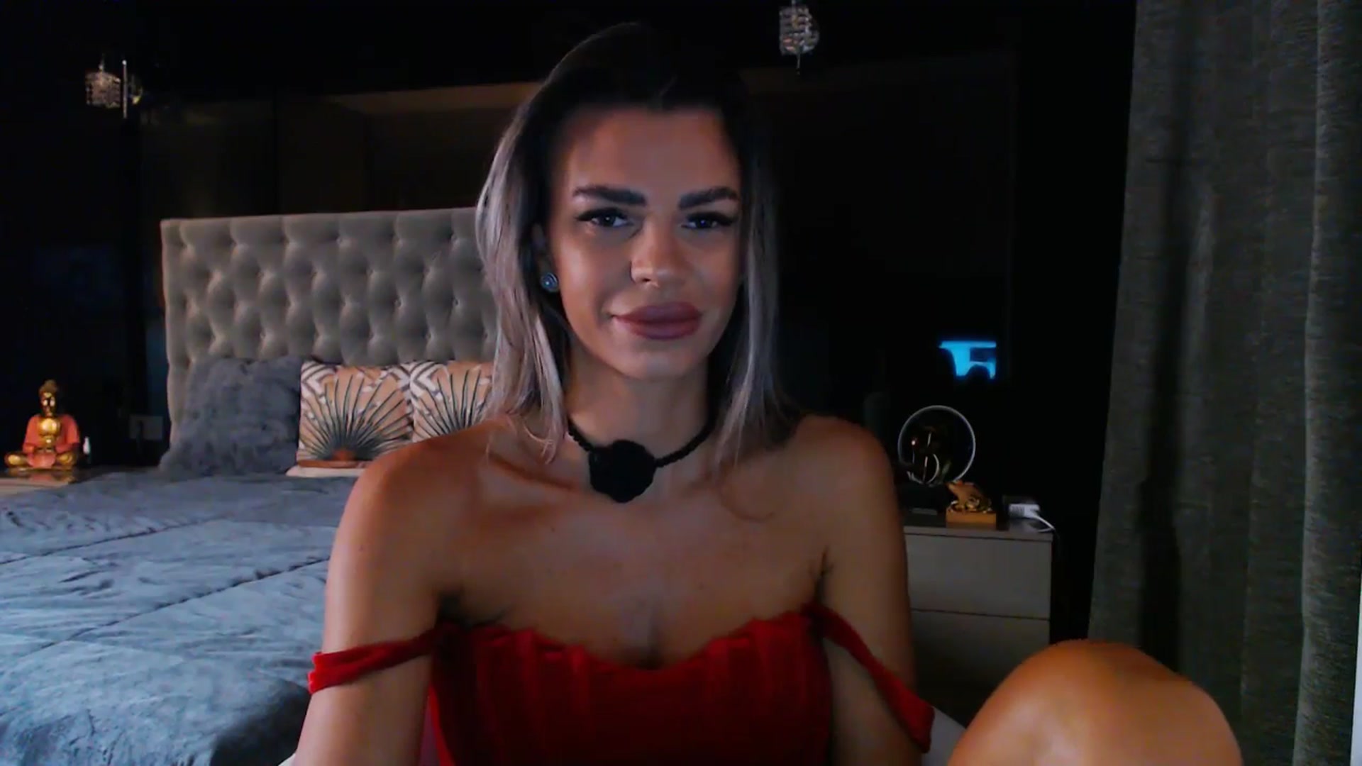 Gallery image thumbnail from D_y_y's myfreecams stream on, 08/20/2025, 05:04 image 10 of 20