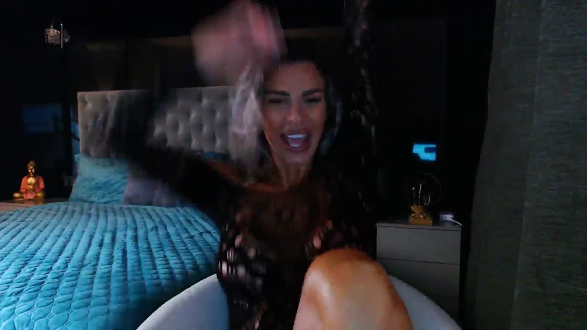 Gallery image thumbnail from D_y_y's myfreecams stream on, 09/06/2025, 04:56 image 6 of 20