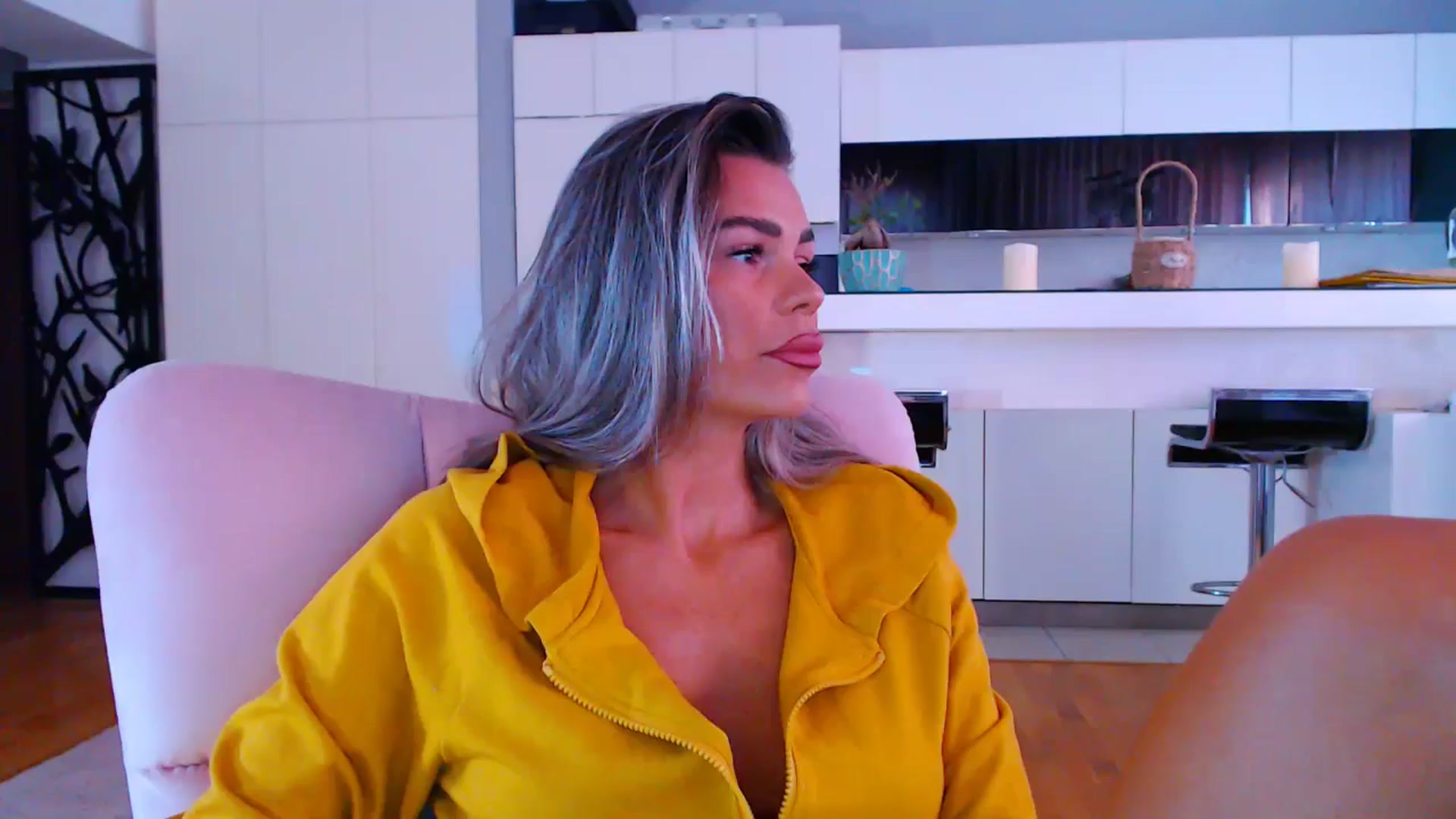 Gallery image thumbnail from D_y_y's myfreecams stream on, 09/16/2025, 05:02 image 20 of 20