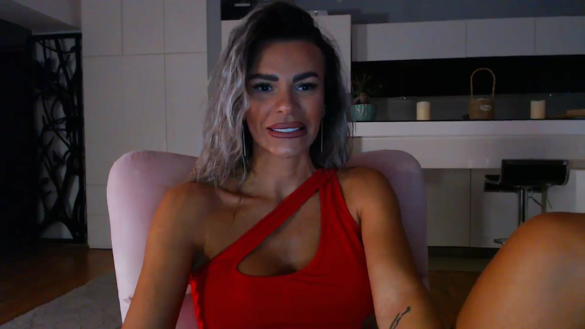Gallery image thumbnail from D_y_y's myfreecams stream on, 09/17/2025, 05:27 image 8 of 20