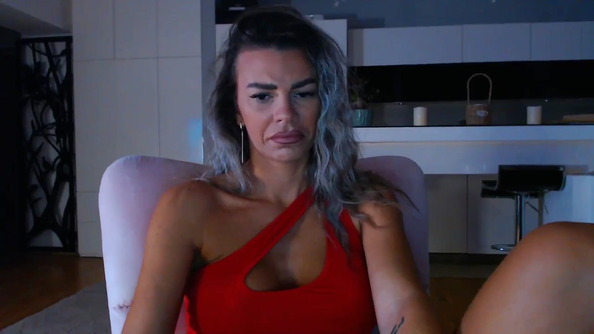 Gallery image thumbnail from D_y_y's myfreecams stream on, 09/17/2025, 05:27 image 2 of 20