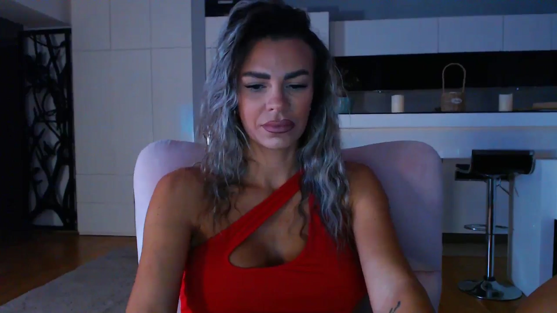 Gallery image thumbnail from D_y_y's myfreecams stream on, 09/17/2025, 05:27 image 9 of 20