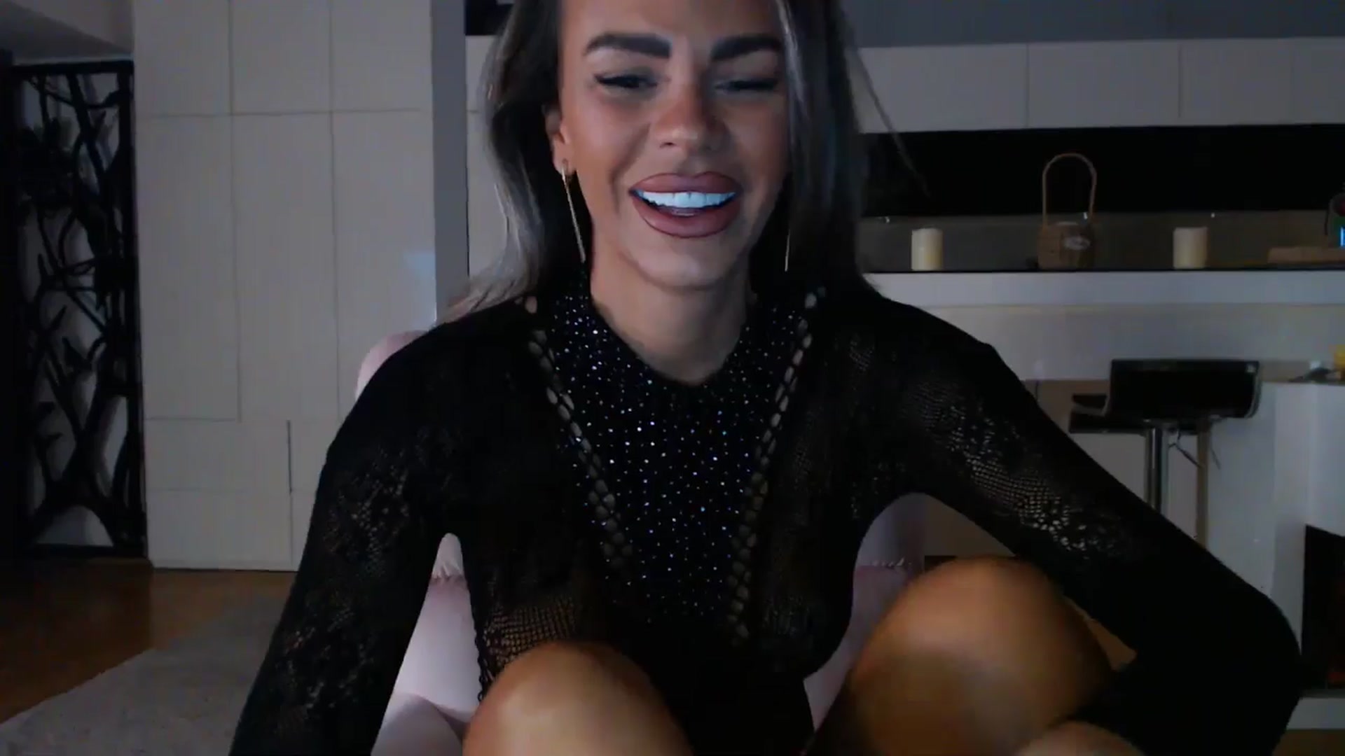 Gallery image thumbnail from D_y_y's myfreecams stream on, 09/23/2025, 03:52 image 14 of 20