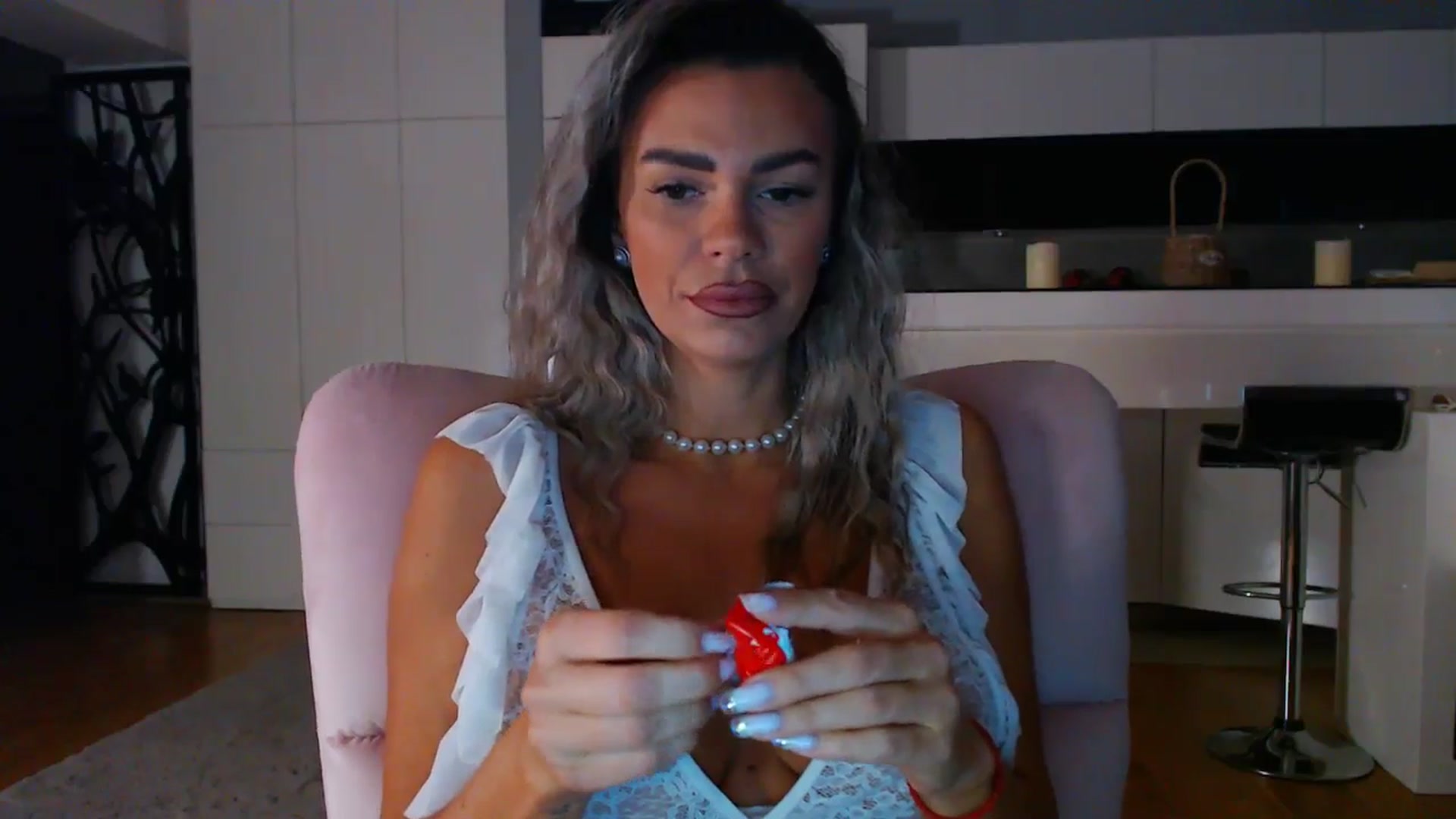 Gallery image thumbnail from D_y_y's myfreecams stream on, 09/27/2025, 05:06 image 3 of 20