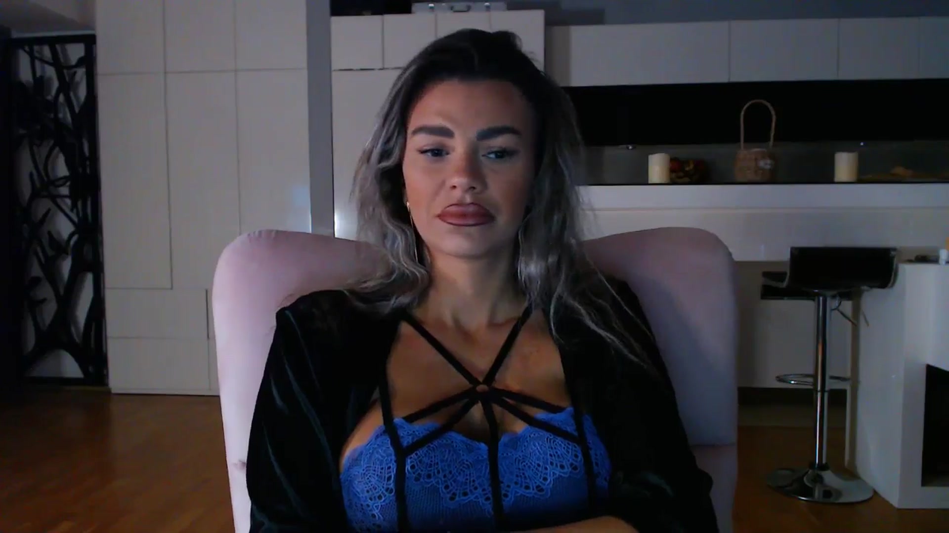 Gallery image thumbnail from D_y_y's myfreecams stream on, 10/02/2025, 03:09 image 15 of 20