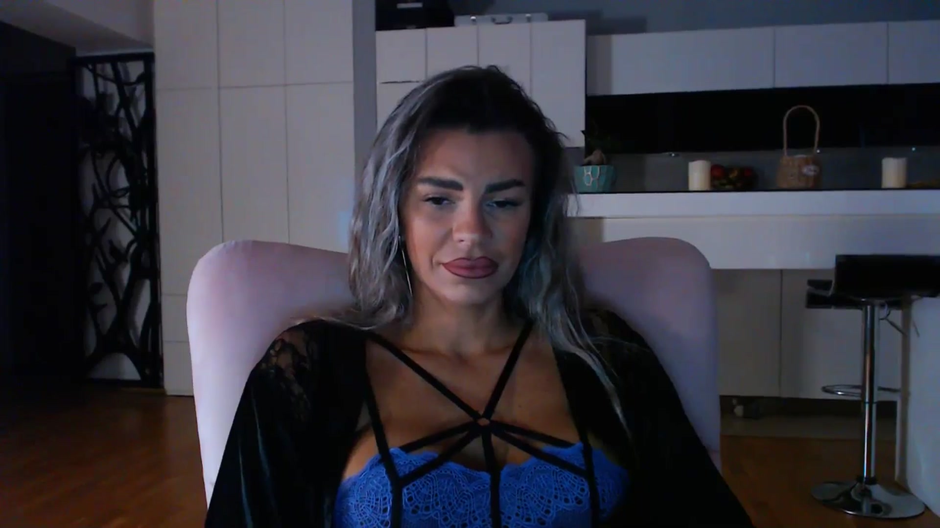Gallery image thumbnail from D_y_y's myfreecams stream on, 10/02/2025, 04:54 image 18 of 20