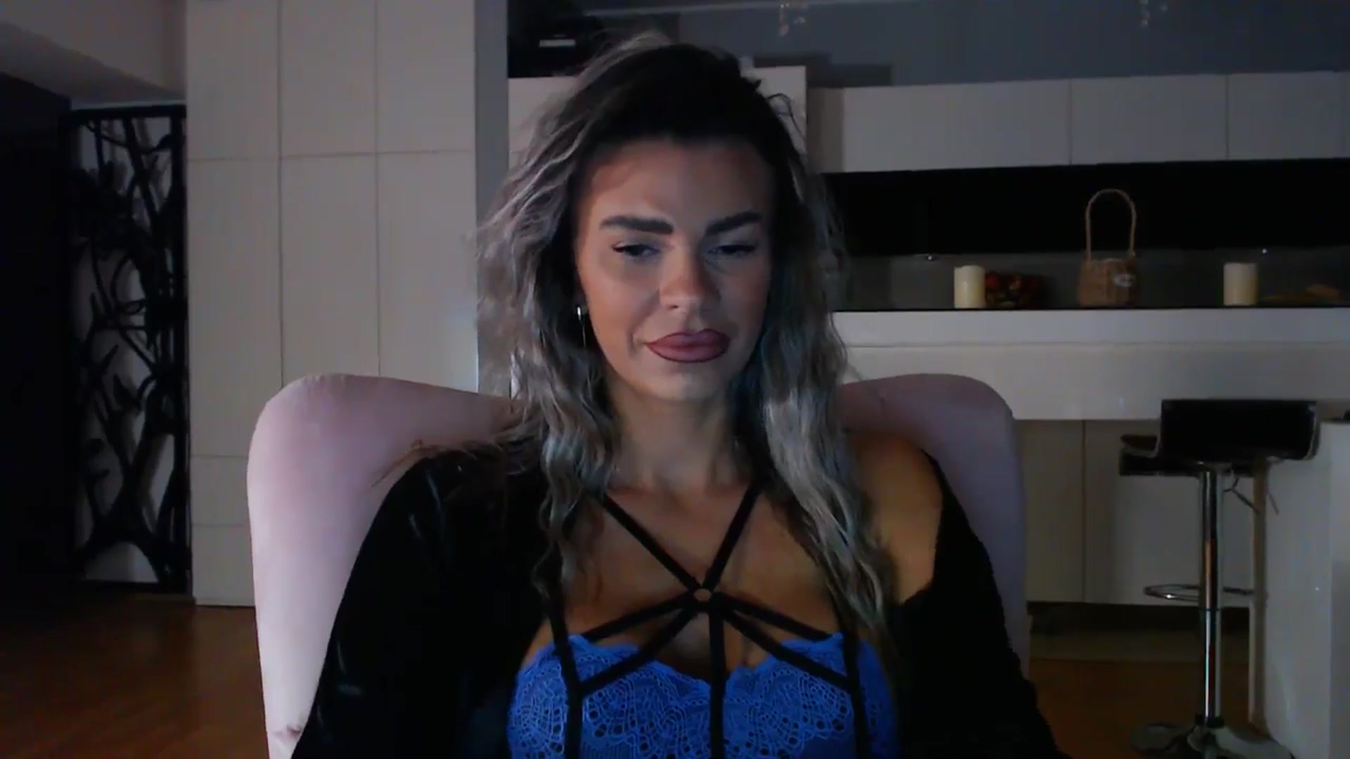 Gallery image thumbnail from D_y_y's myfreecams stream on, 10/02/2025, 04:54 image 7 of 20