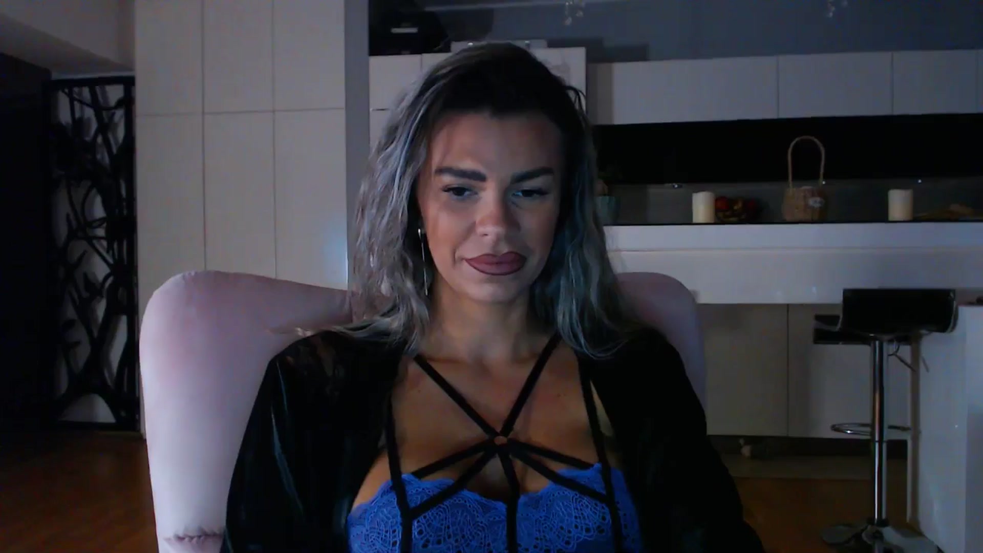 Gallery image thumbnail from D_y_y's myfreecams stream on, 10/02/2025, 04:54 image 12 of 20