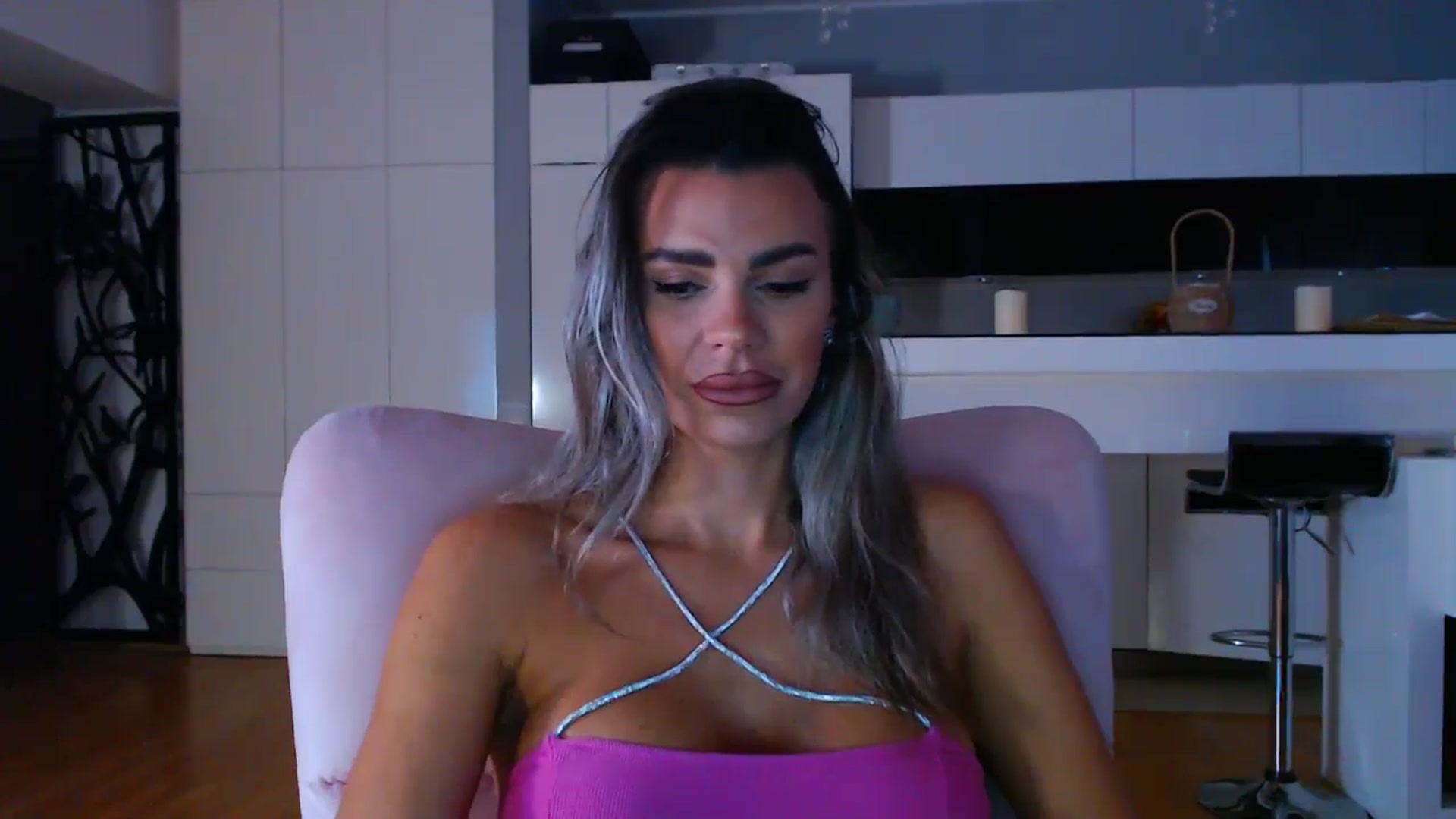 Gallery image thumbnail from D_y_y's myfreecams stream on, 10/06/2025, 05:32 image 8 of 20