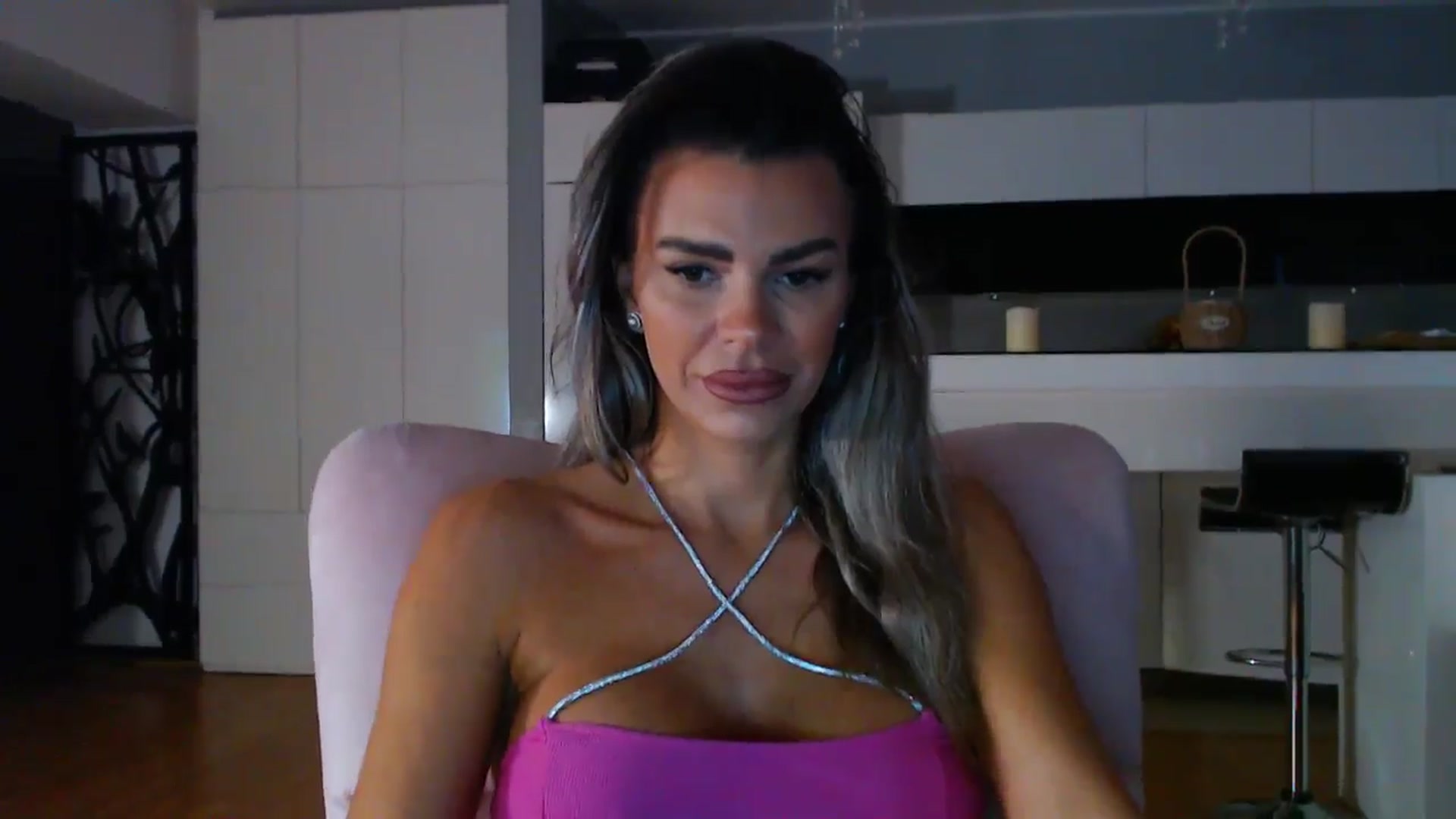 Gallery image thumbnail from D_y_y's myfreecams stream on, 10/06/2025, 05:32 image 4 of 20