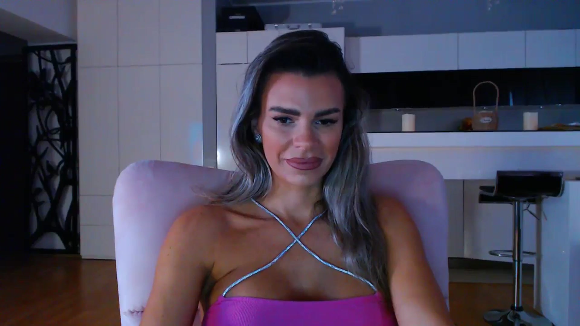 Gallery image thumbnail from D_y_y's myfreecams stream on, 10/06/2025, 05:32 image 16 of 20