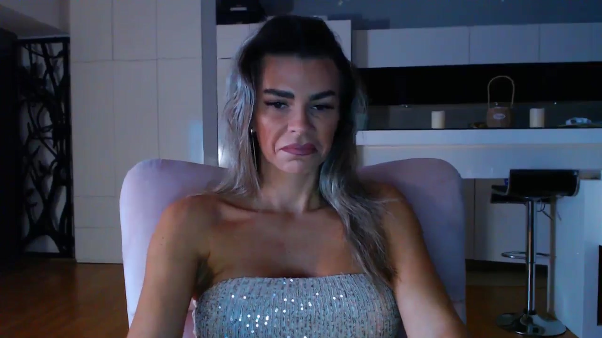 Gallery image thumbnail from D_y_y's myfreecams stream on, 10/11/2025, 04:42 image 7 of 20