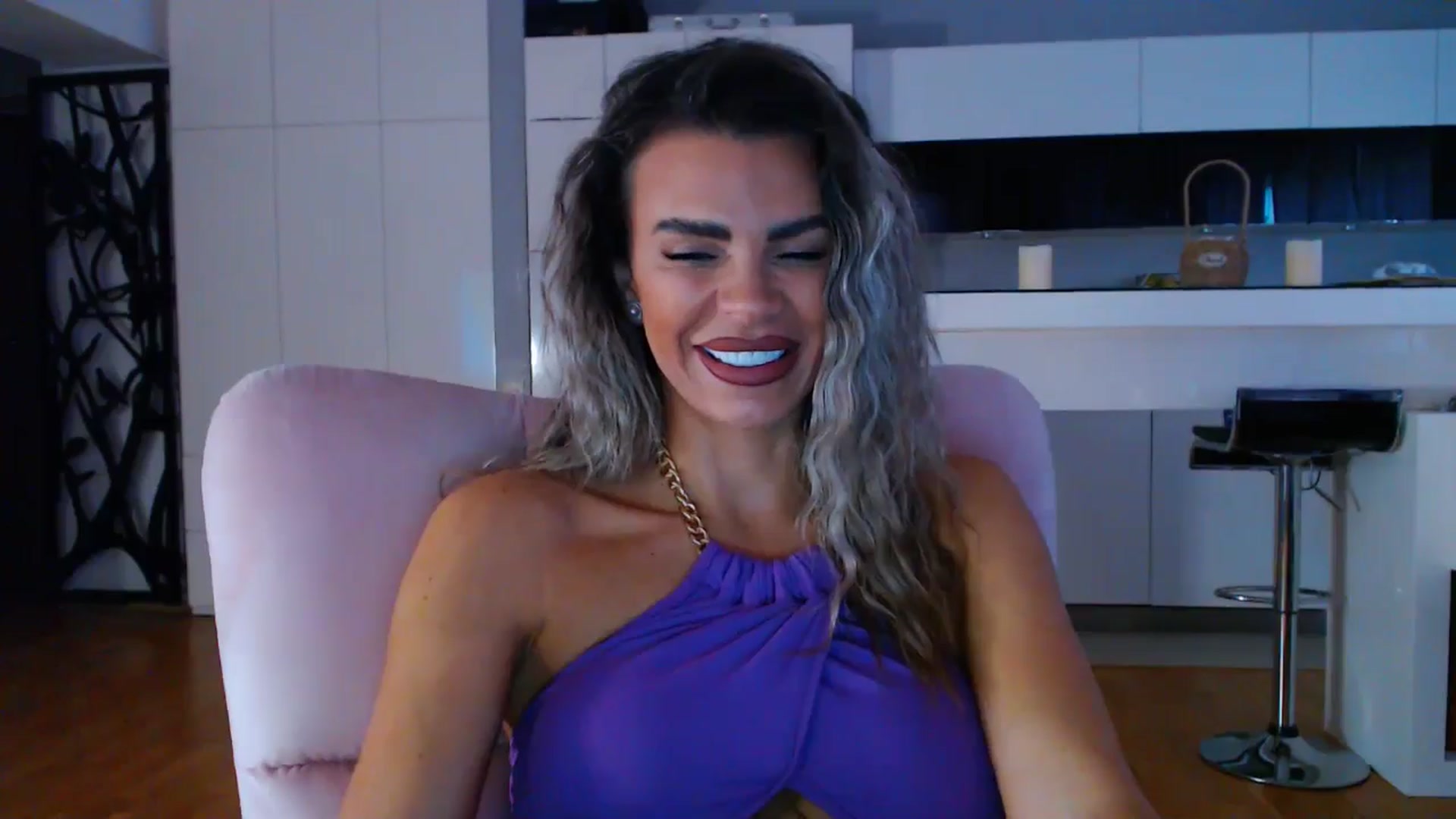 Gallery image thumbnail from D_y_y's myfreecams stream on, 10/12/2025, 05:05 image 15 of 20