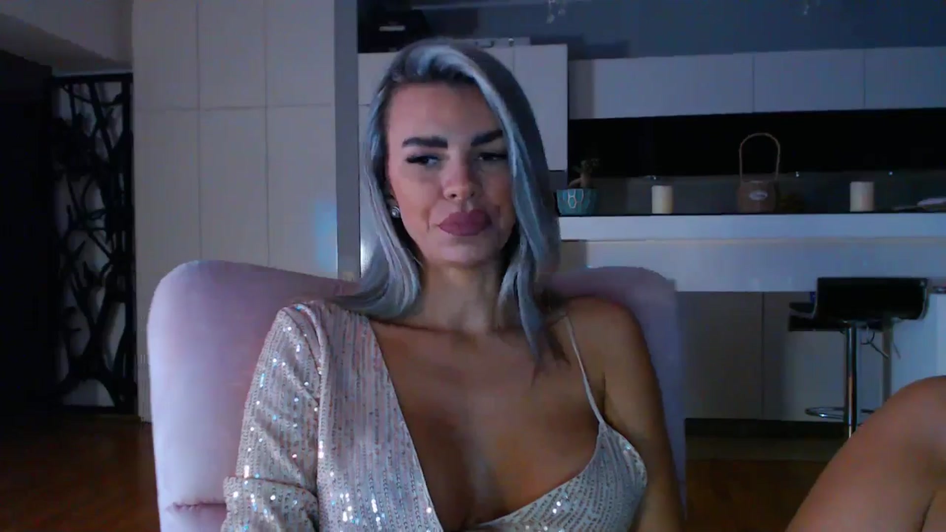 Gallery image thumbnail from D_y_y's myfreecams stream on, 10/15/2025, 04:50 image 16 of 20
