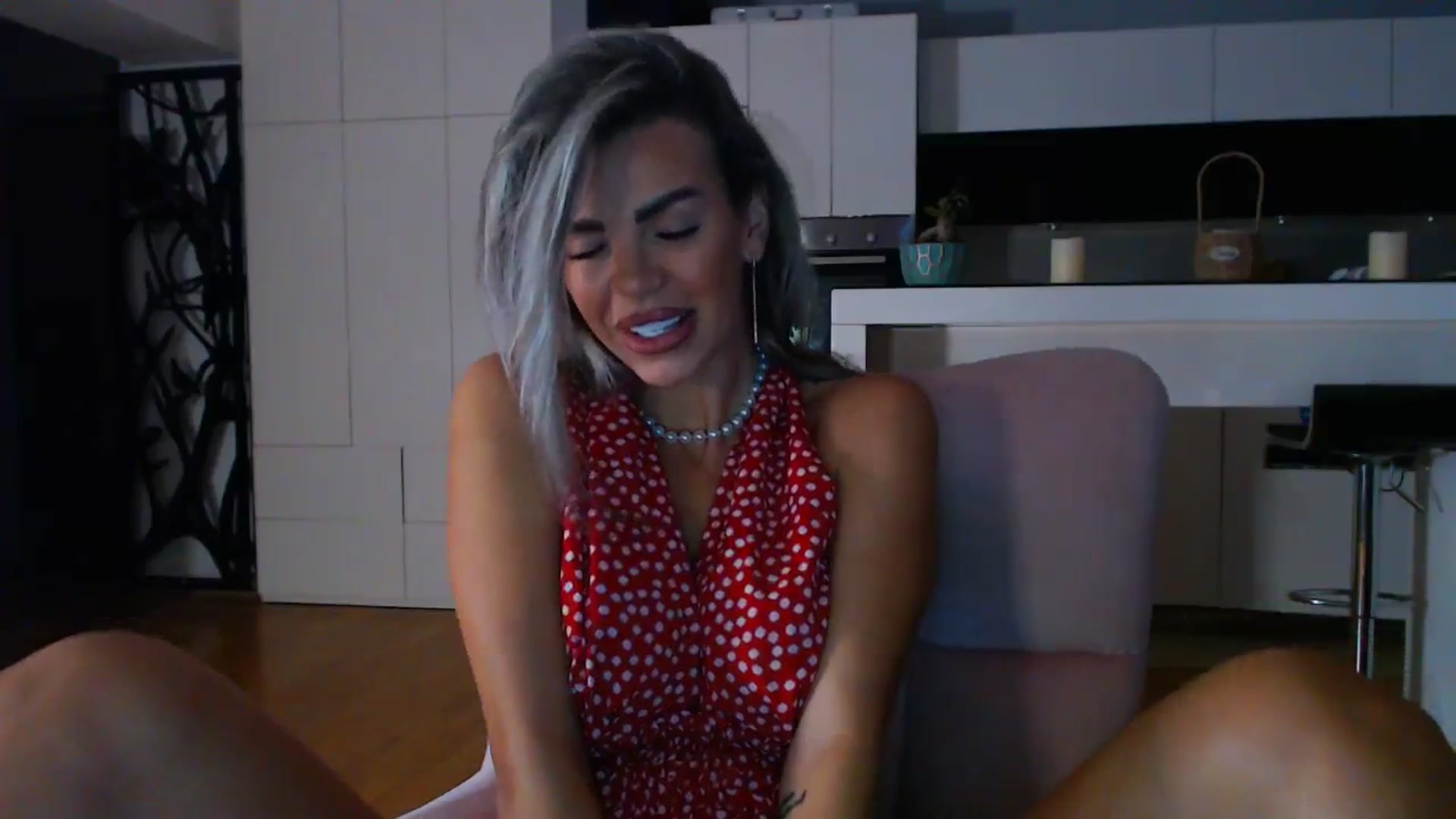 Gallery image thumbnail from D_y_y's myfreecams stream on, 10/16/2025, 04:47 image 16 of 20