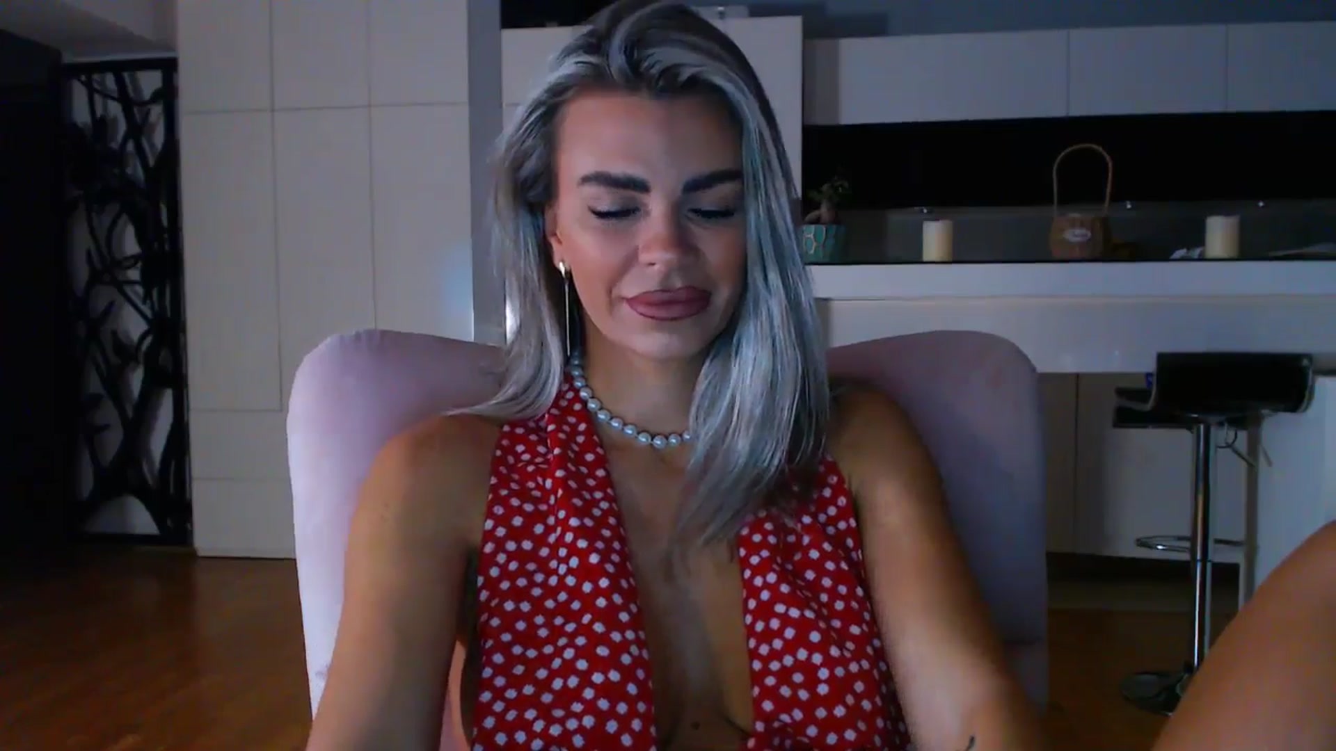 Gallery image thumbnail from D_y_y's myfreecams stream on, 10/16/2025, 04:47 image 13 of 20