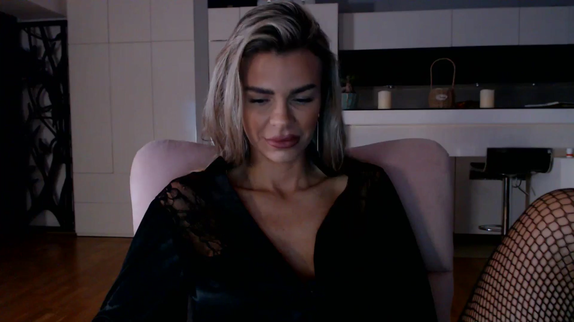 Gallery image thumbnail from D_y_y's myfreecams stream on, 10/28/2025, 05:24 image 16 of 20