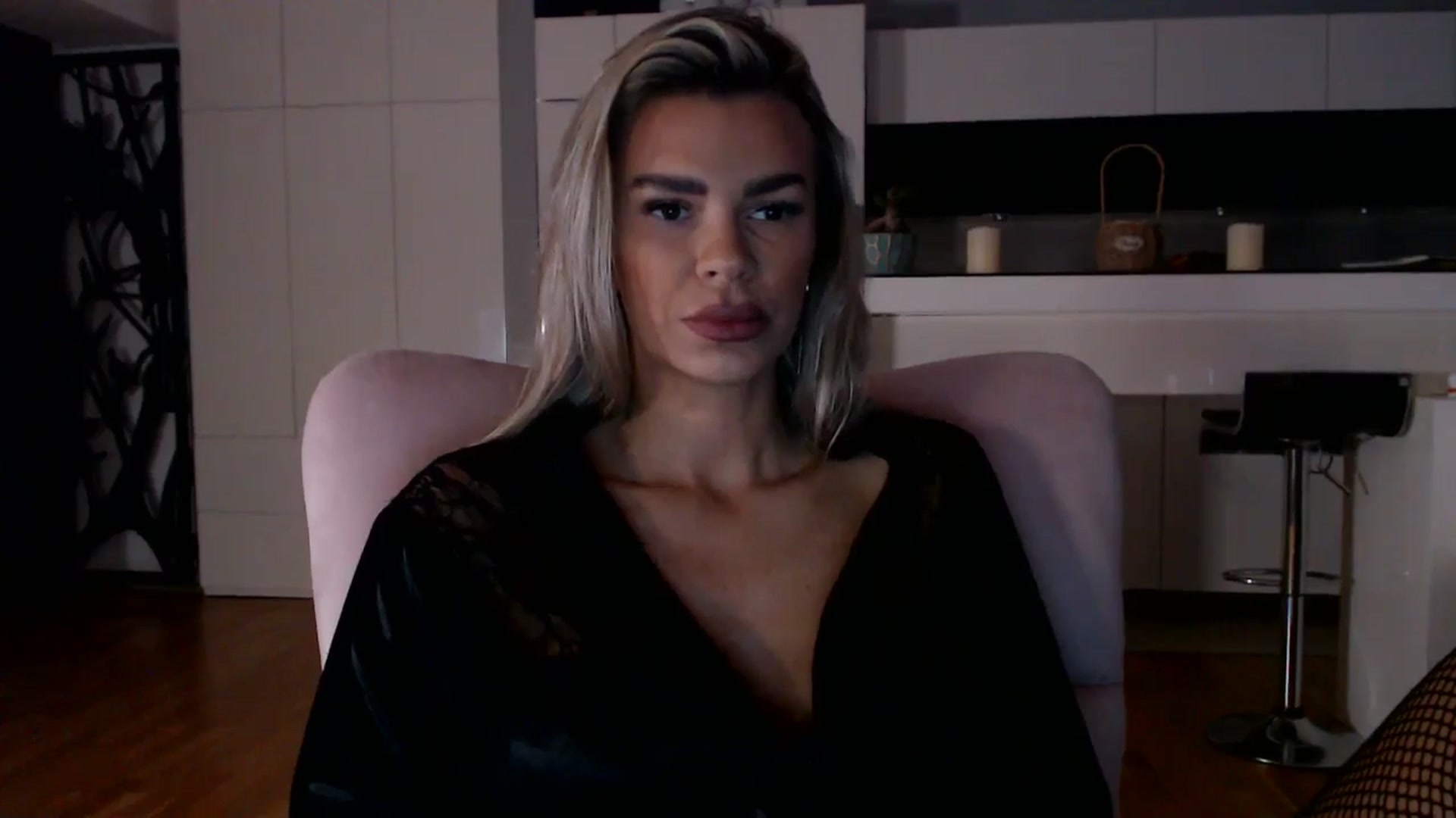 Gallery image thumbnail from D_y_y's myfreecams stream on, 10/28/2025, 05:24 image 17 of 20