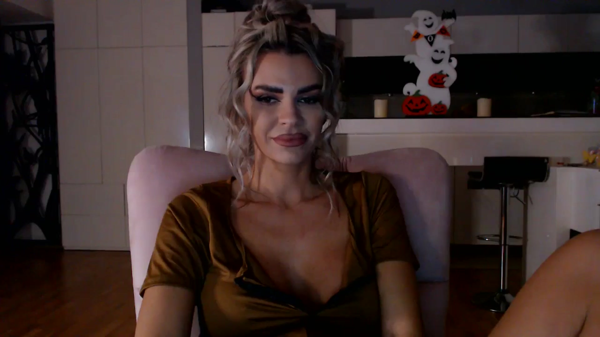 Gallery image thumbnail from D_y_y's myfreecams stream on, 11/01/2025, 04:27 image 20 of 20
