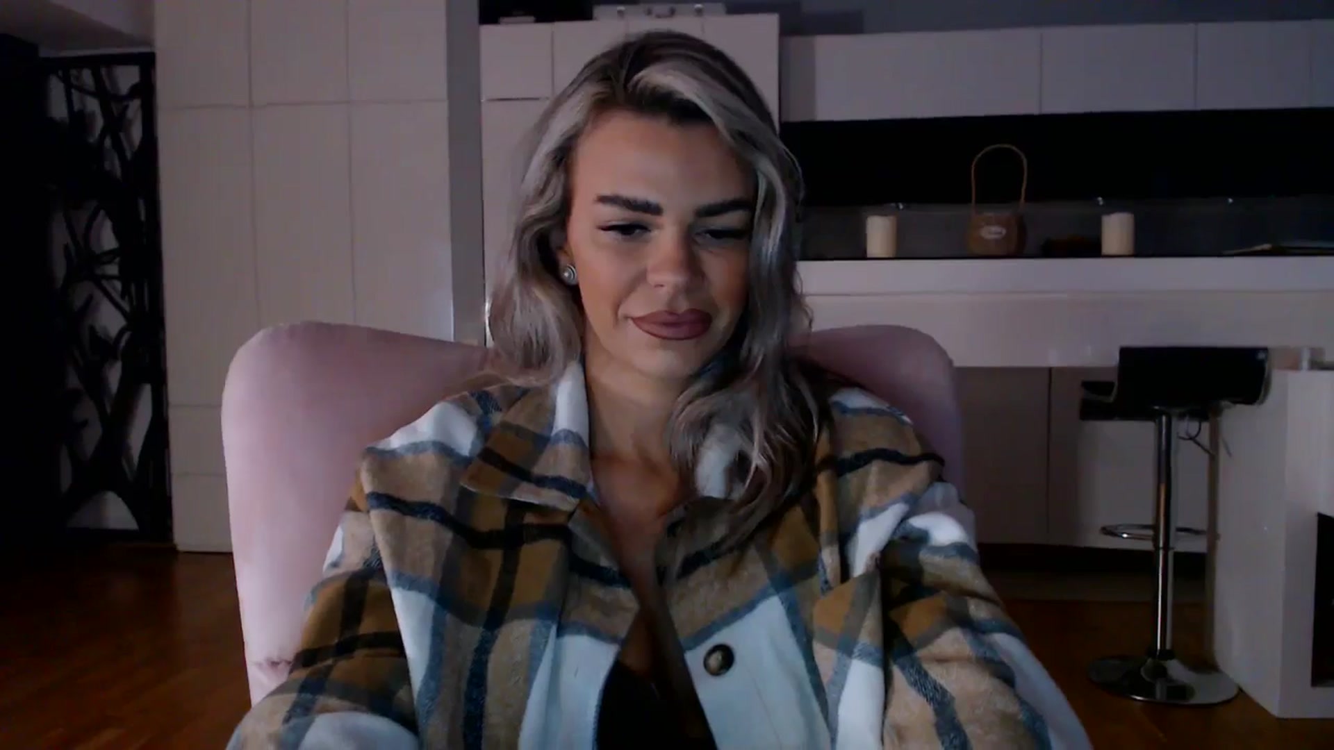 Gallery image thumbnail from D_y_y's myfreecams stream on, 11/04/2025, 05:59 image 7 of 20