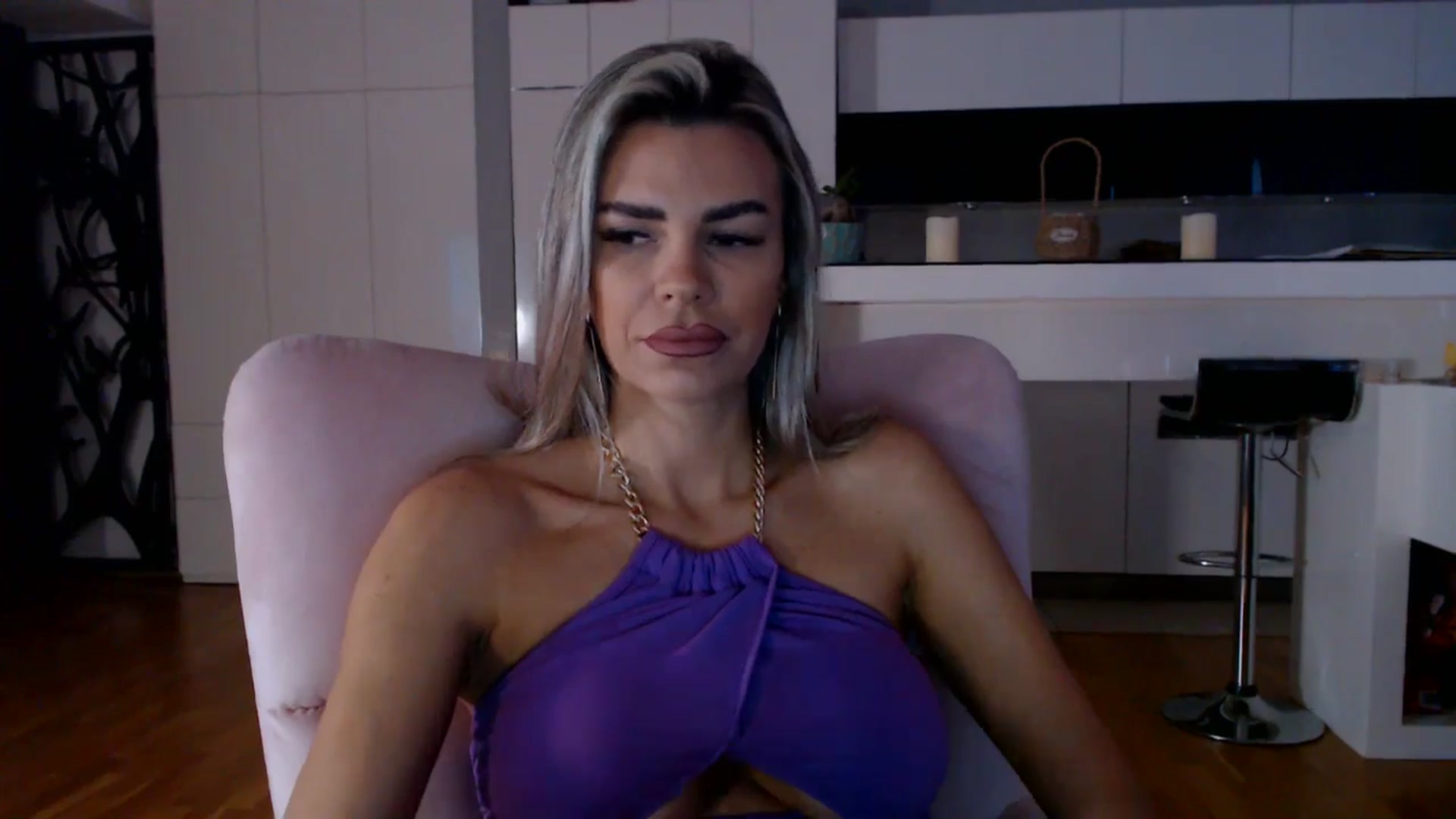 Gallery image thumbnail from D_y_y's myfreecams stream on, 11/05/2025, 06:01 image 13 of 20