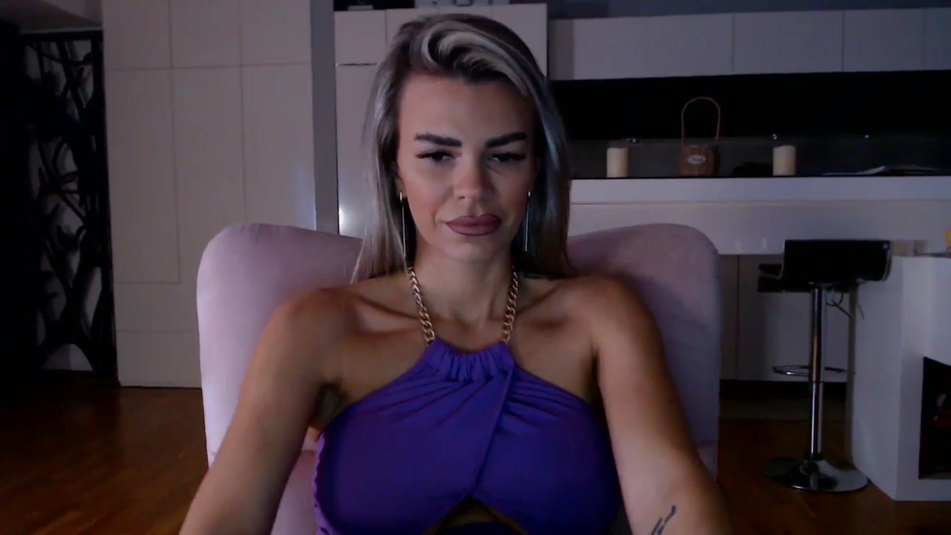 Gallery image thumbnail from D_y_y's myfreecams stream on, 11/05/2025, 06:01 image 6 of 20