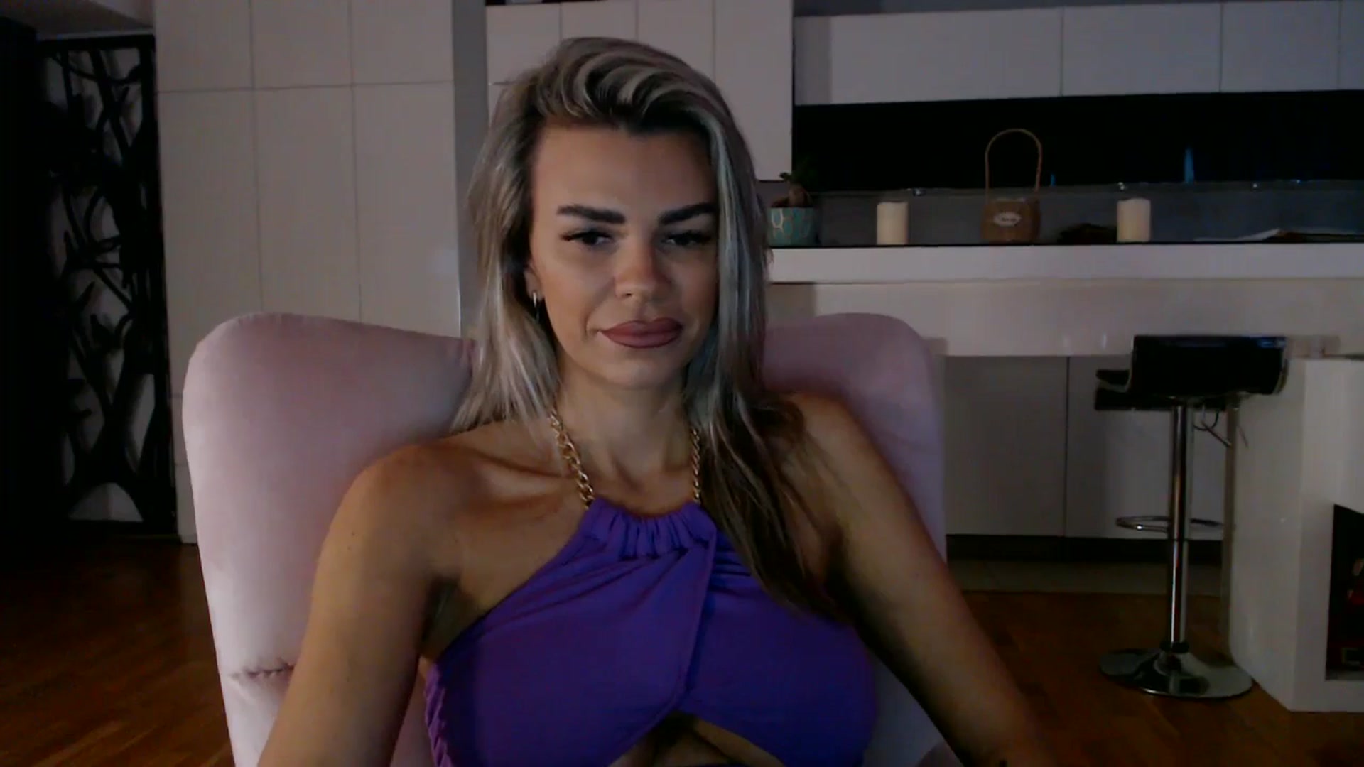 Gallery image thumbnail from D_y_y's myfreecams stream on, 11/05/2025, 06:01 image 14 of 20
