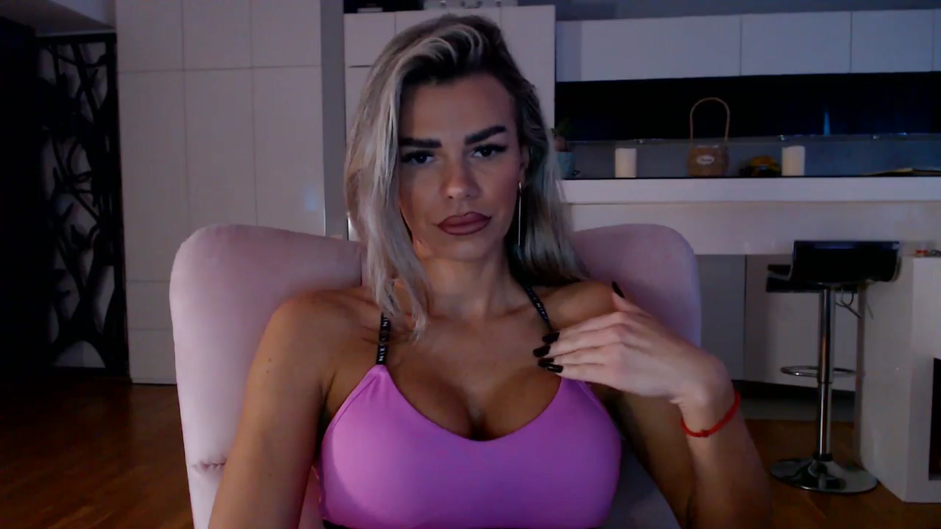 Gallery image thumbnail from D_y_y's myfreecams stream on, 11/06/2025, 05:45 image 11 of 20