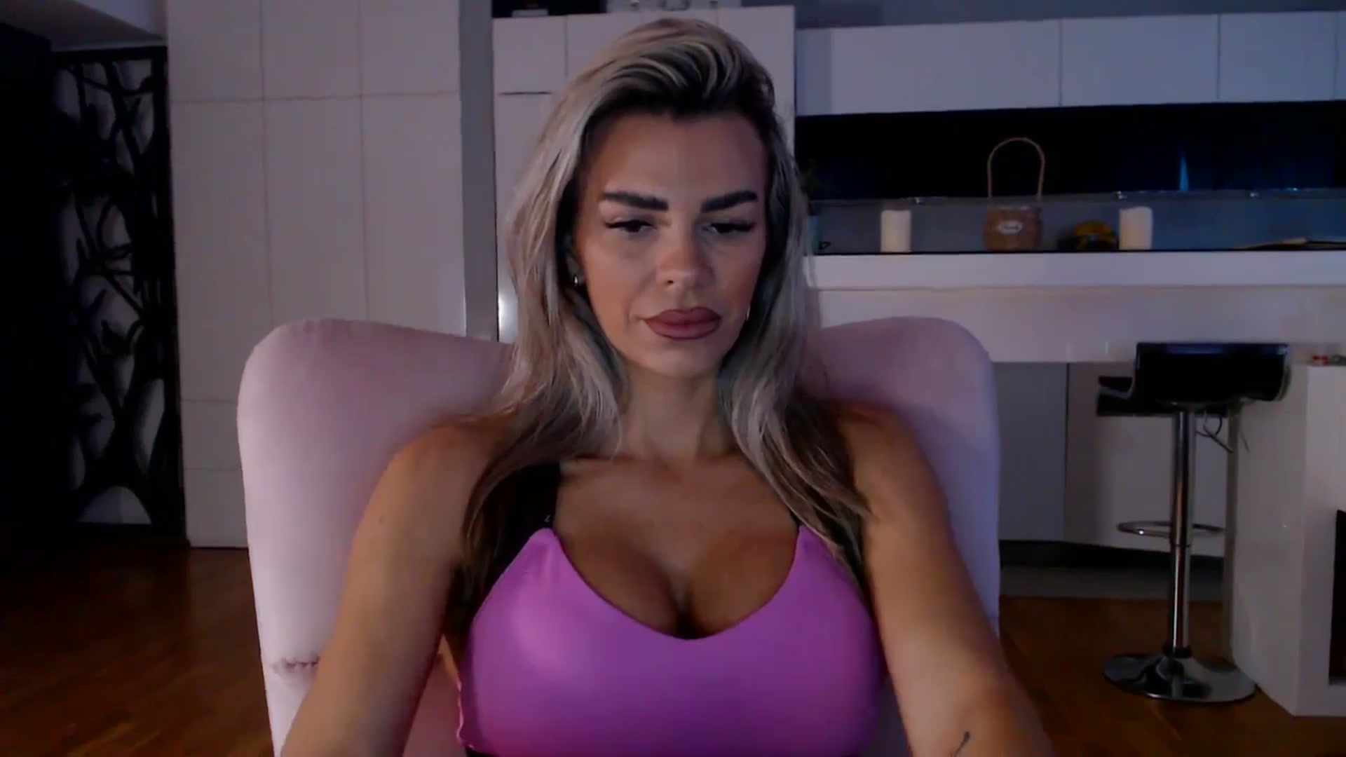 Gallery image thumbnail from D_y_y's myfreecams stream on, 11/06/2025, 05:45 image 13 of 20