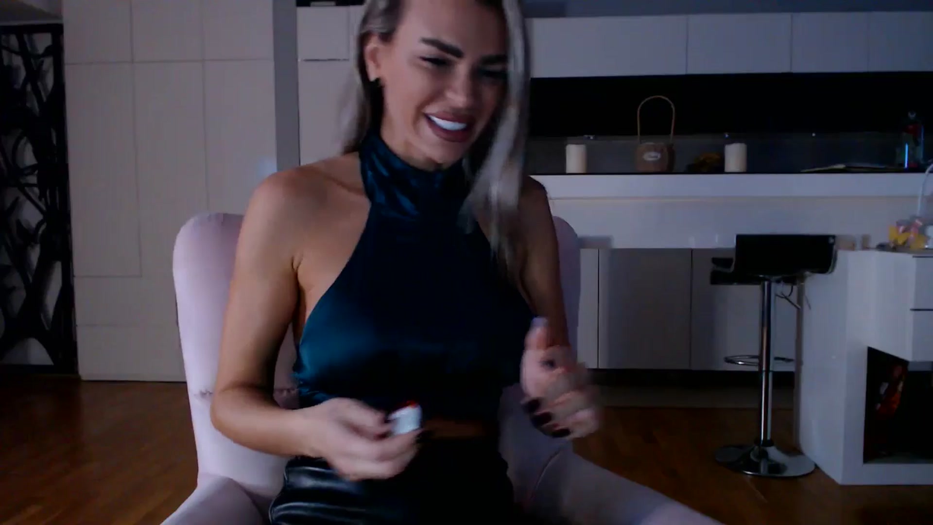 Gallery image thumbnail from D_y_y's myfreecams stream on, 11/07/2025, 06:00 image 9 of 20