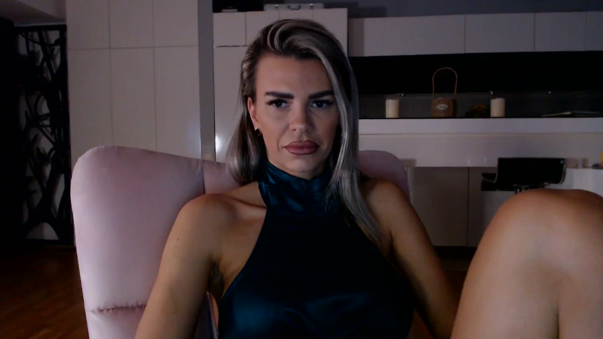 Gallery image thumbnail from D_y_y's myfreecams stream on, 11/07/2025, 06:00 image 6 of 20