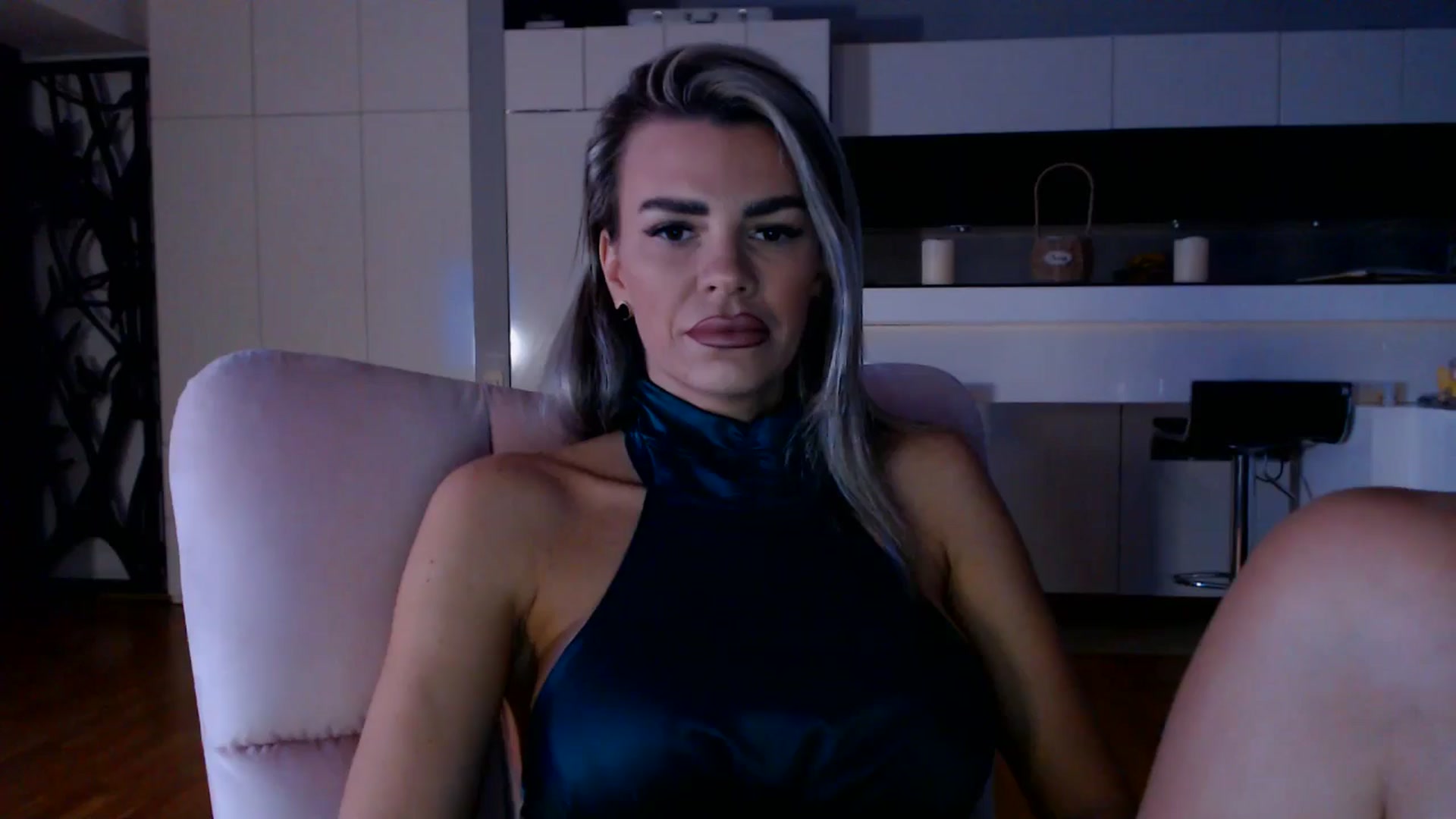 Gallery image thumbnail from D_y_y's myfreecams stream on, 11/07/2025, 06:00 image 5 of 20