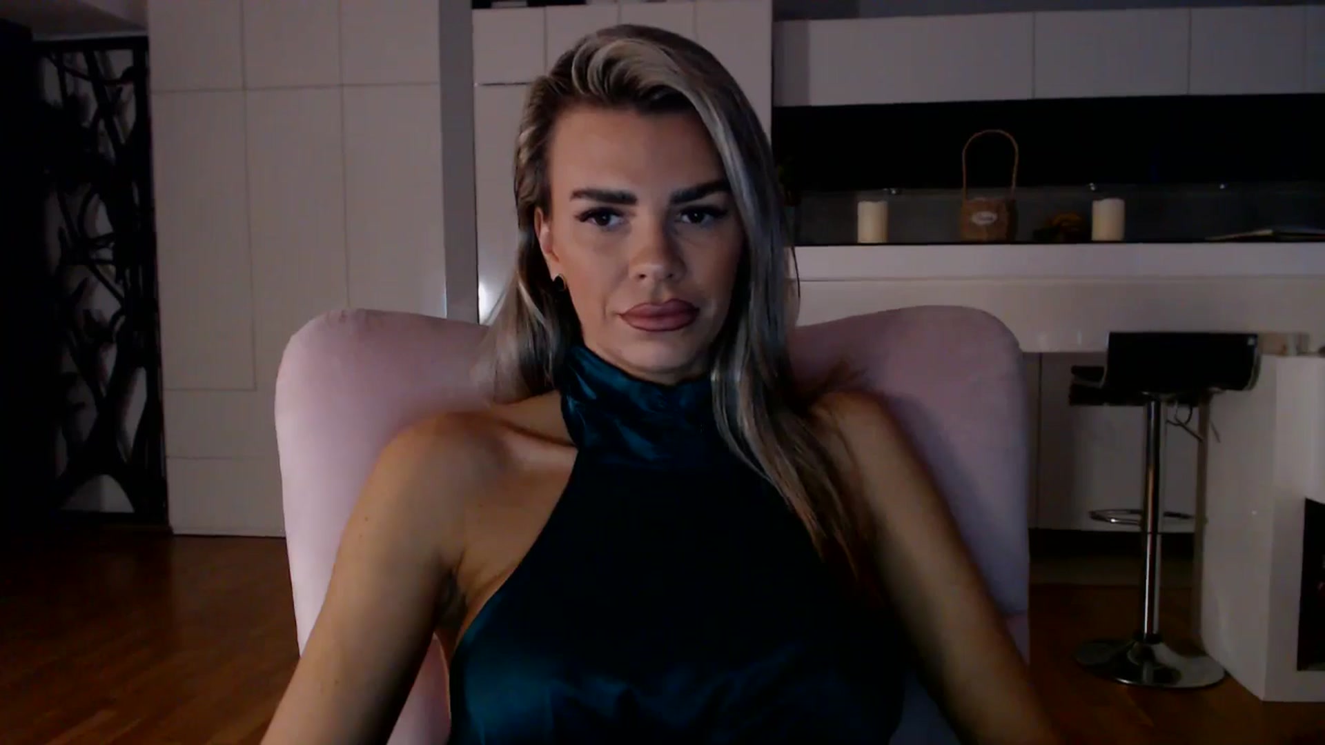Gallery image thumbnail from D_y_y's myfreecams stream on, 11/07/2025, 06:00 image 12 of 20
