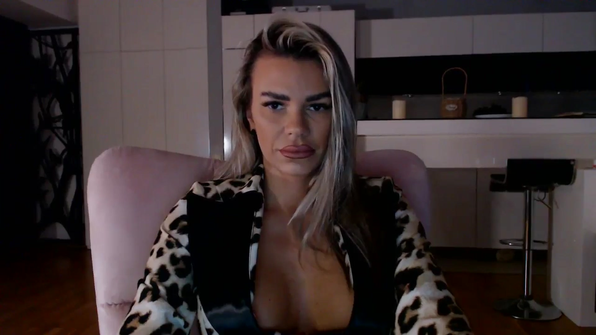 Gallery image thumbnail from D_y_y's myfreecams stream on, 11/08/2025, 05:48 image 20 of 20