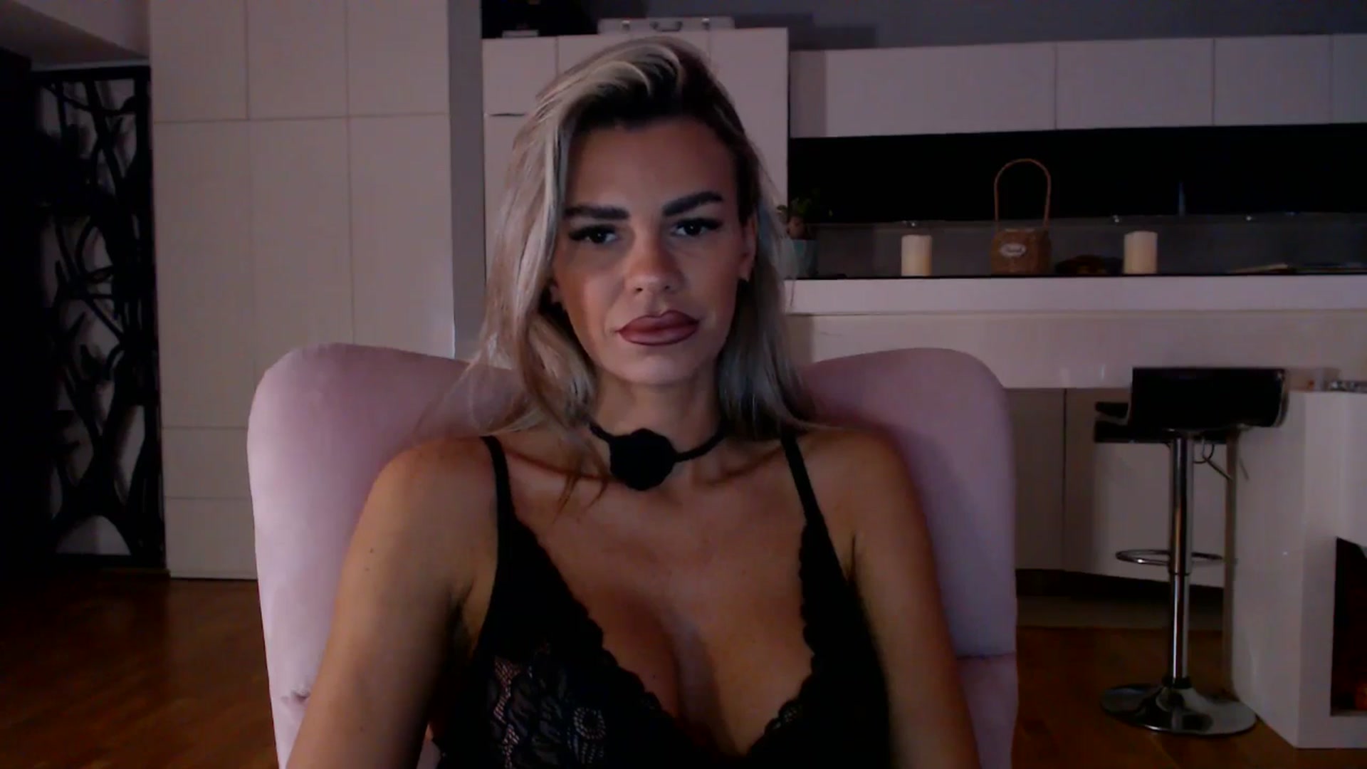 Gallery image thumbnail from D_y_y's myfreecams stream on, 11/12/2025, 05:55 image 10 of 20