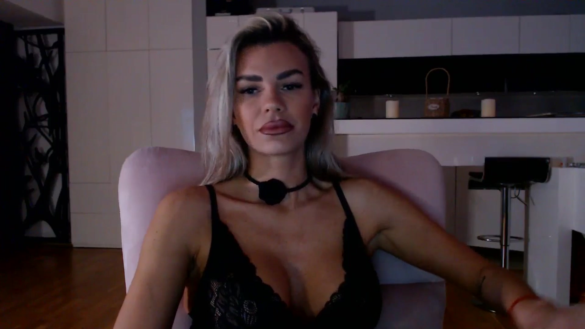 Gallery image thumbnail from D_y_y's myfreecams stream on, 11/12/2025, 05:55 image 9 of 20