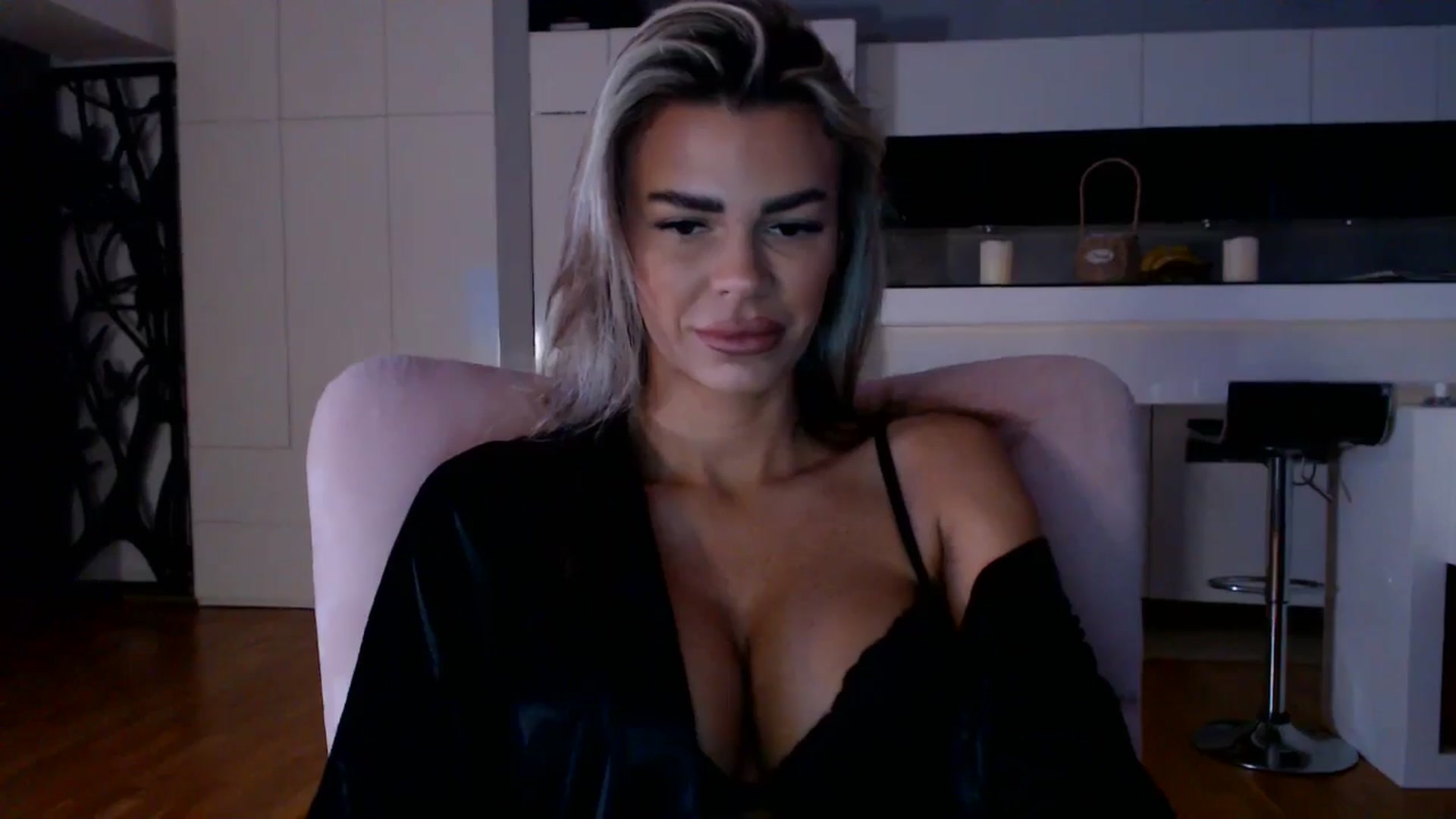 Gallery image thumbnail from D_y_y's myfreecams stream on, 11/13/2025, 05:54 image 11 of 20