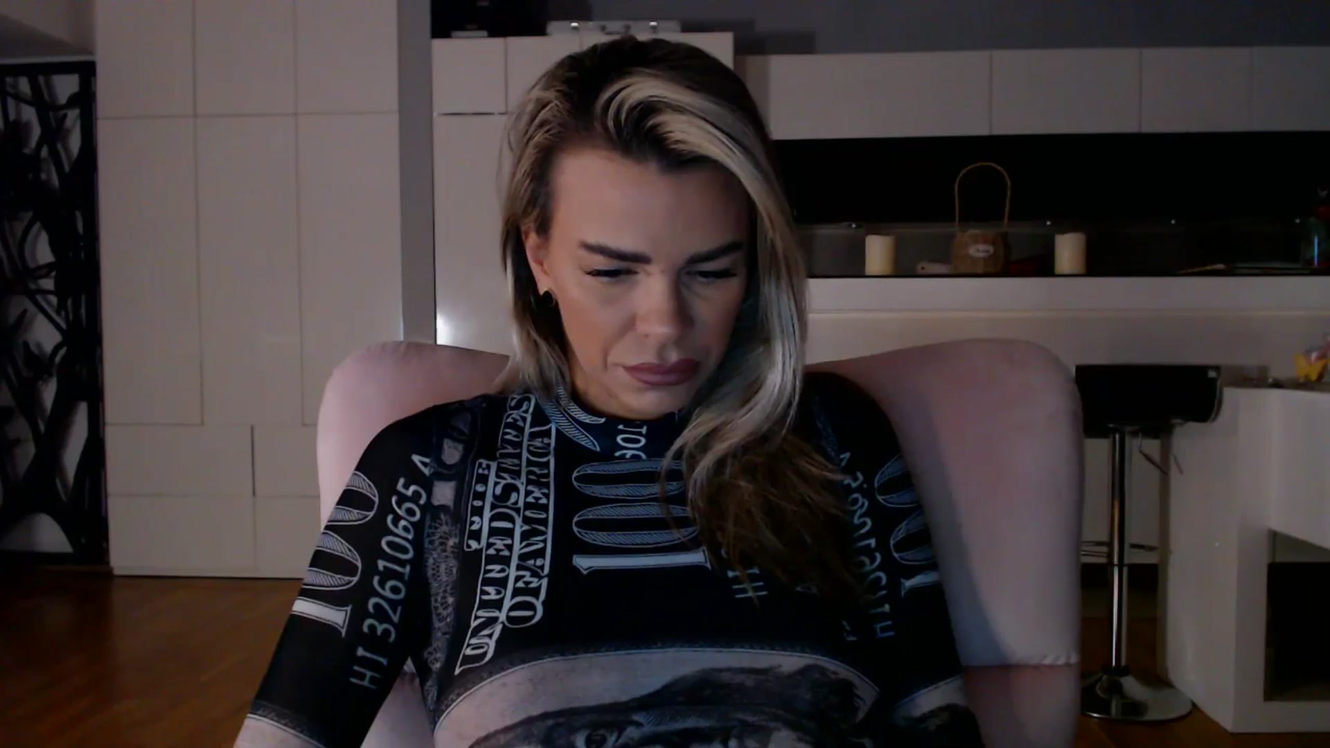 Gallery image thumbnail from D_y_y's myfreecams stream on, 11/19/2025, 05:01 image 10 of 20