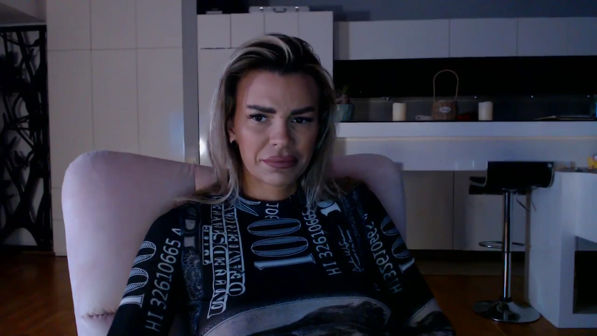 Gallery image thumbnail from D_y_y's myfreecams stream on, 11/19/2025, 05:42 image 12 of 20